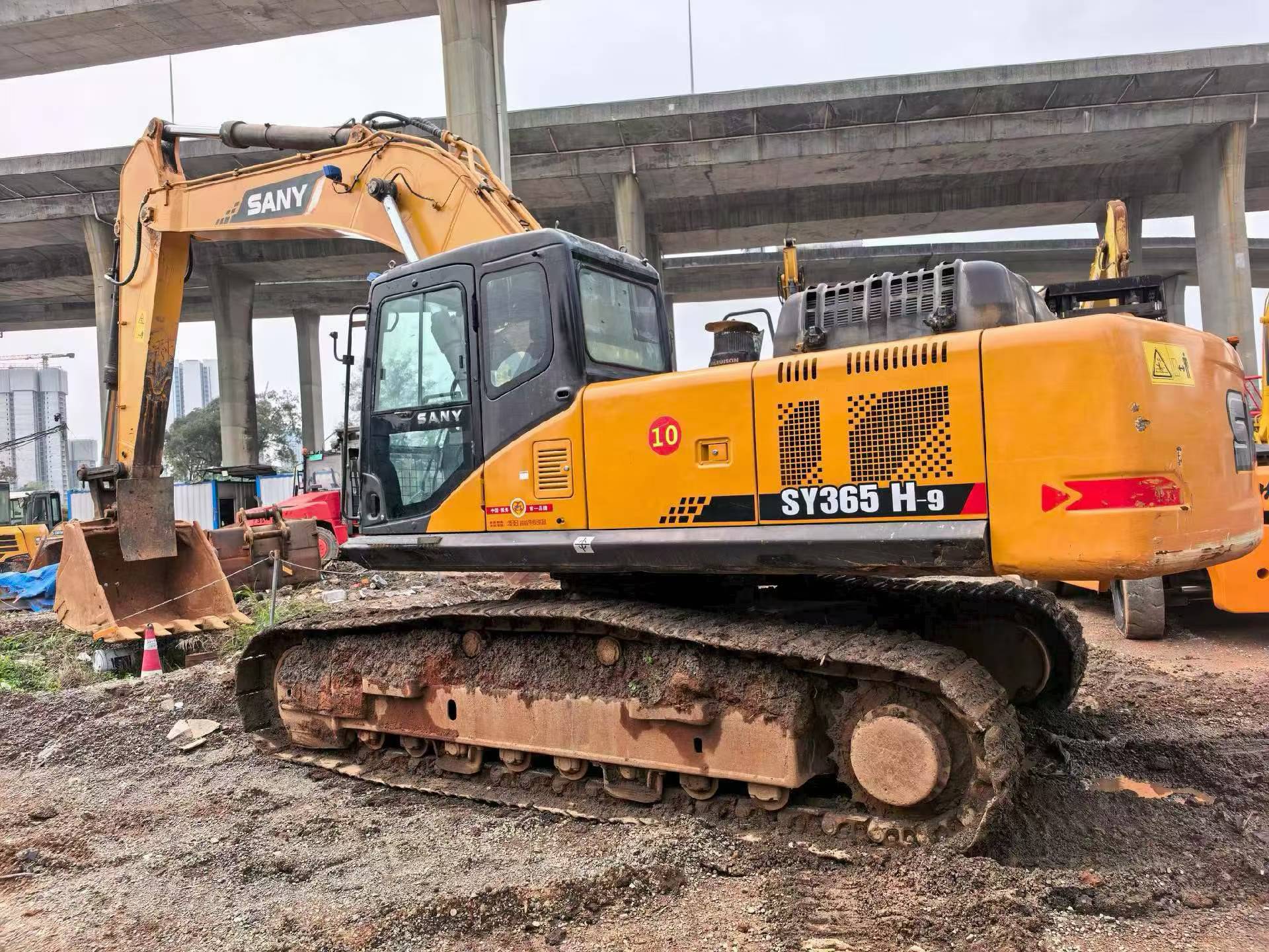 Buy Sany SY305-9 Used Excavator / 3 Buy Sany SY305-9 Used Excavator / 3