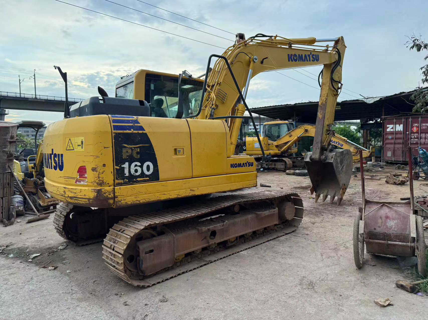 Buy Komatsu PC130-8 Used Excavator / 1