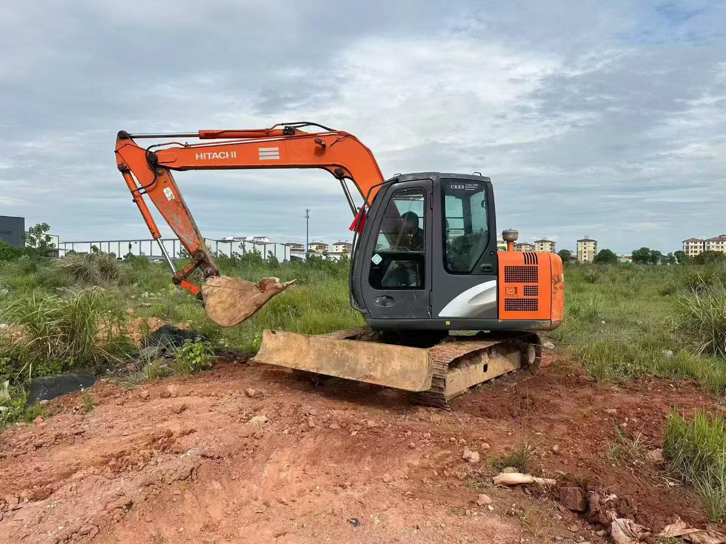 Buy Hitachi ZX70-3 Used Excavator / 1