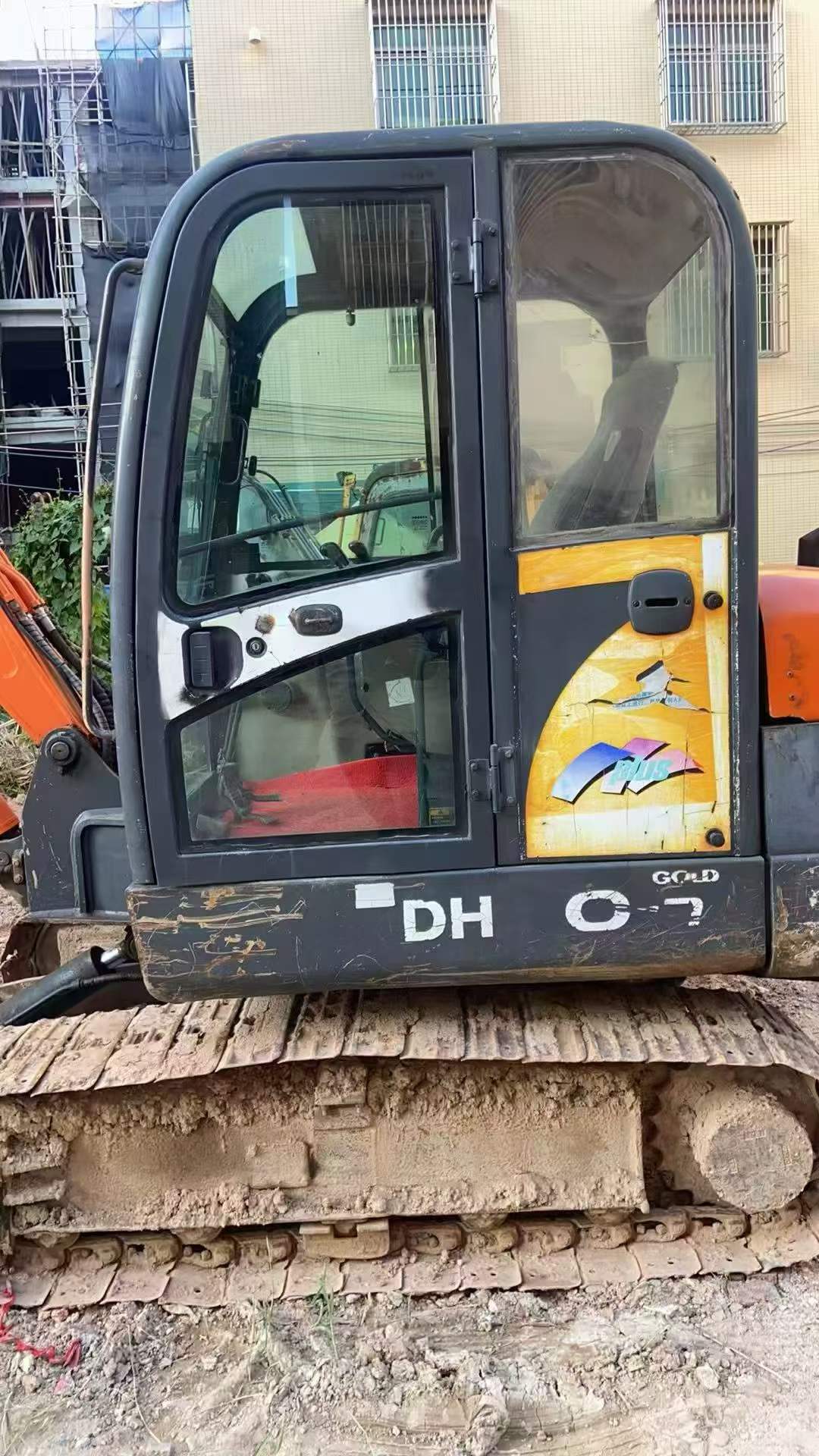Buy Doosan DH60-7 Used Excavator / 2 Buy Doosan DH60-7 Used Excavator / 2