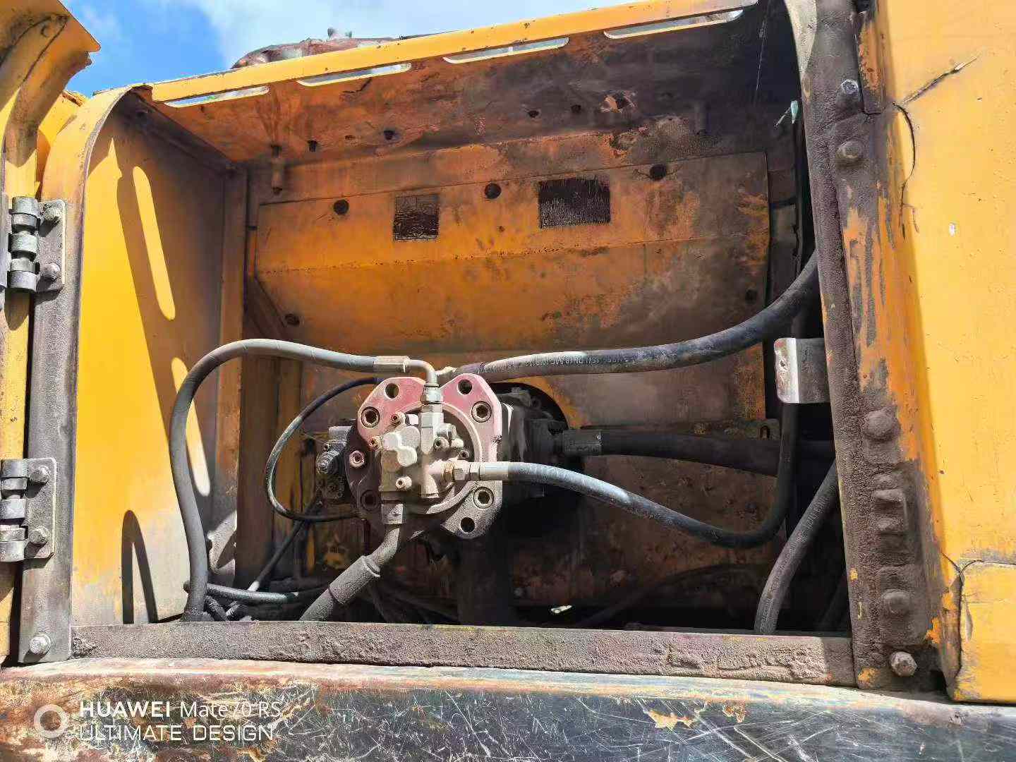 Buy Hyundai R305LC-7 Used Excavator / 9