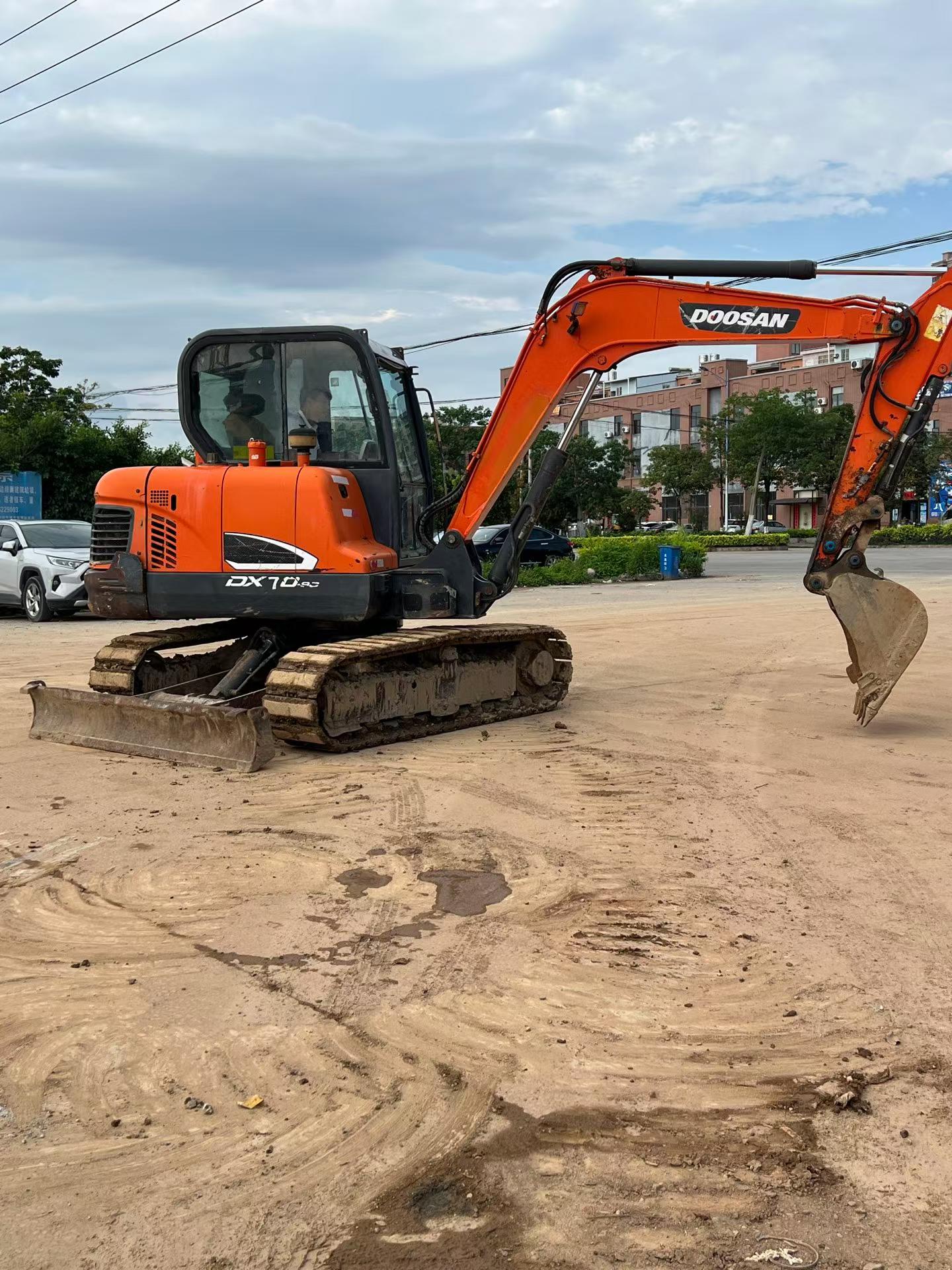 Buy Doosan DX60 Used Excavator / 4 Buy Doosan DX60 Used Excavator / 4