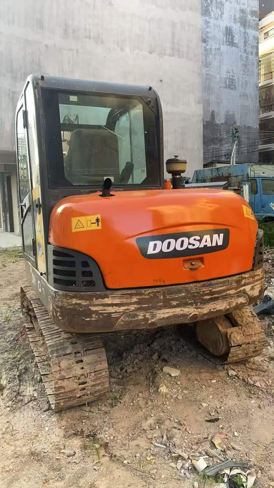 Buy Doosan DH60-7 Used Excavator / 1