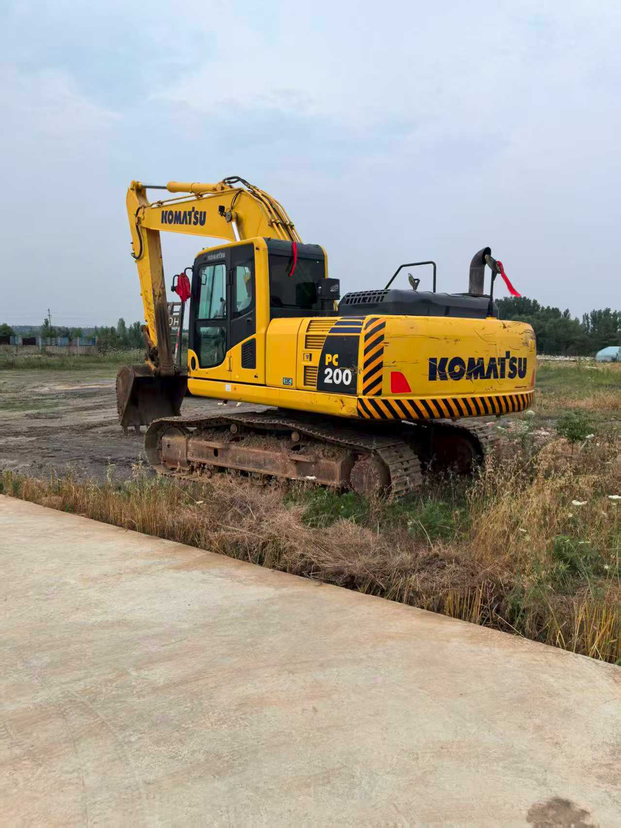 Buy Komatsu PC200-8M0 Used Excavator / 1