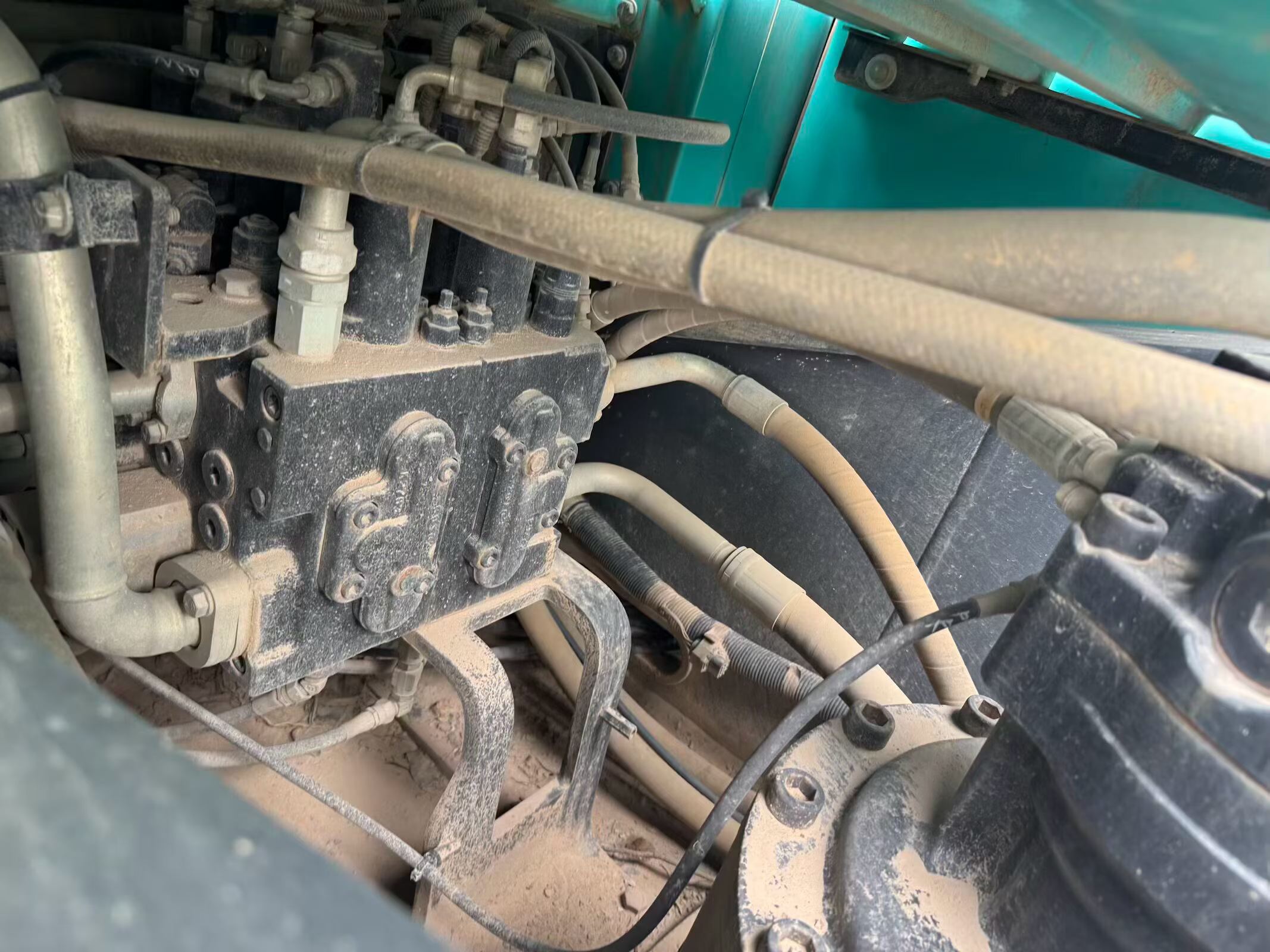 Buy Kobelco SK350-8 Used Excavator / 5