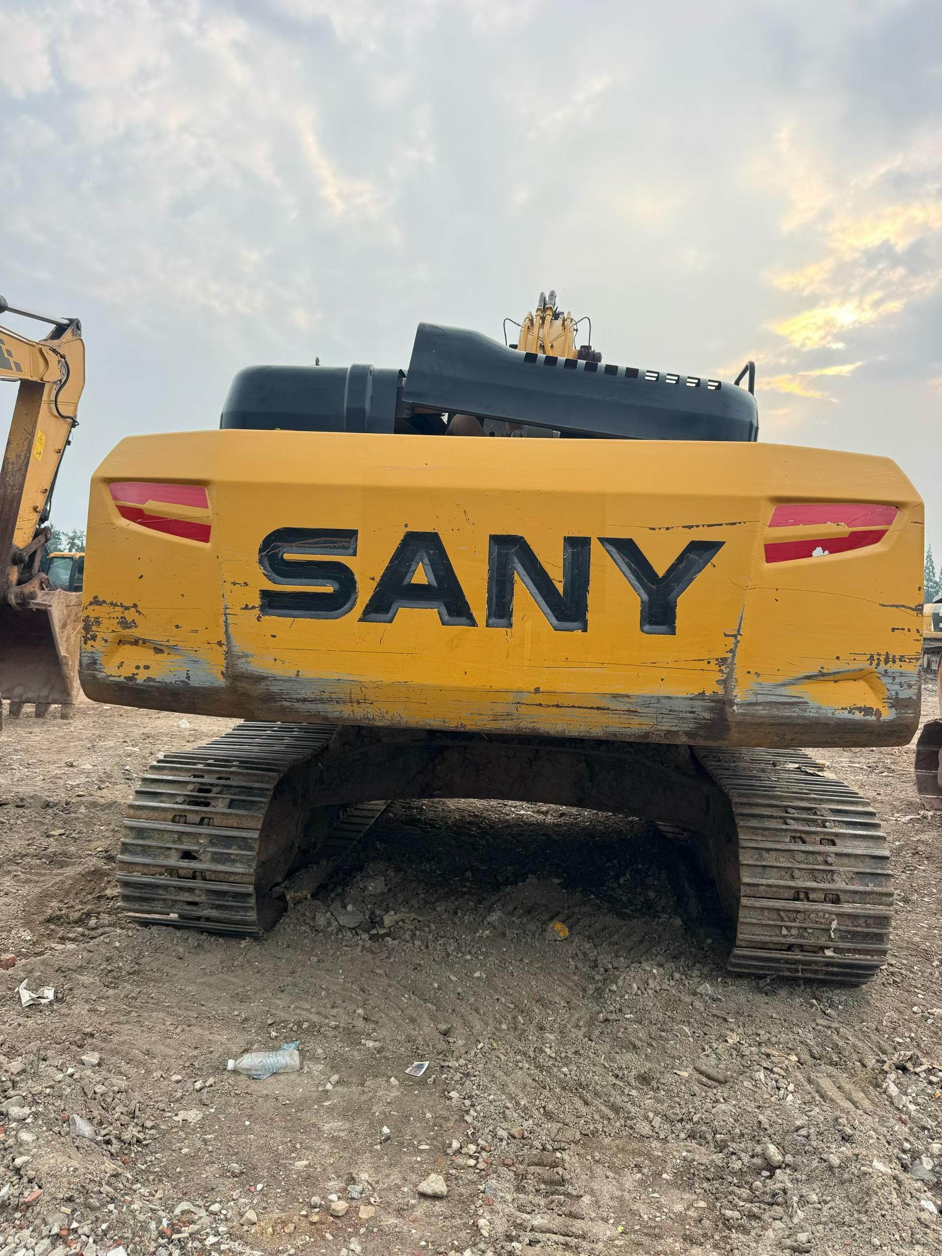 Buy Sany SY245H Used Excavator / 6 Buy Sany SY245H Used Excavator / 6