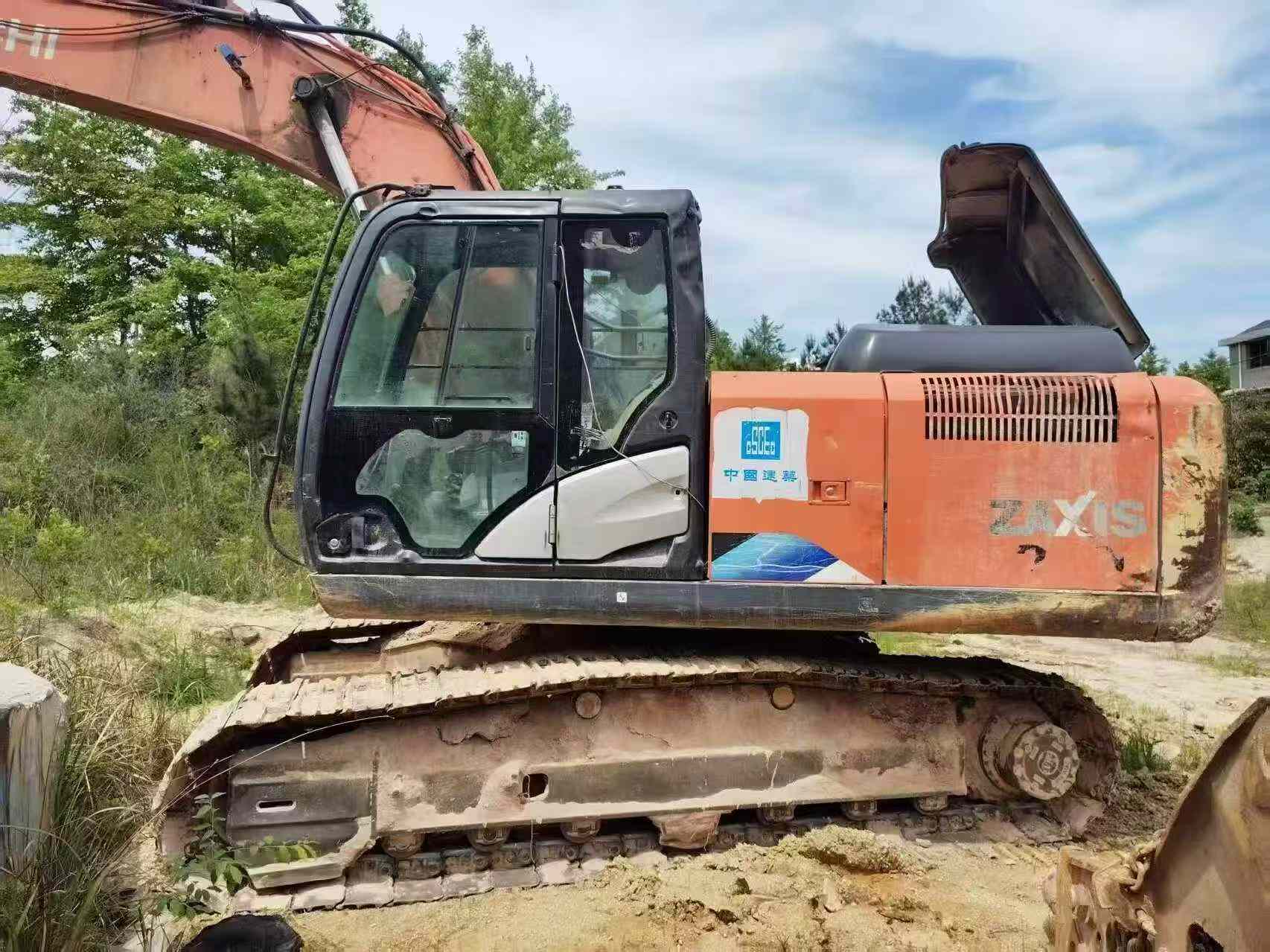 Buy Hitachi ZH200-5A Used Excavator / 1