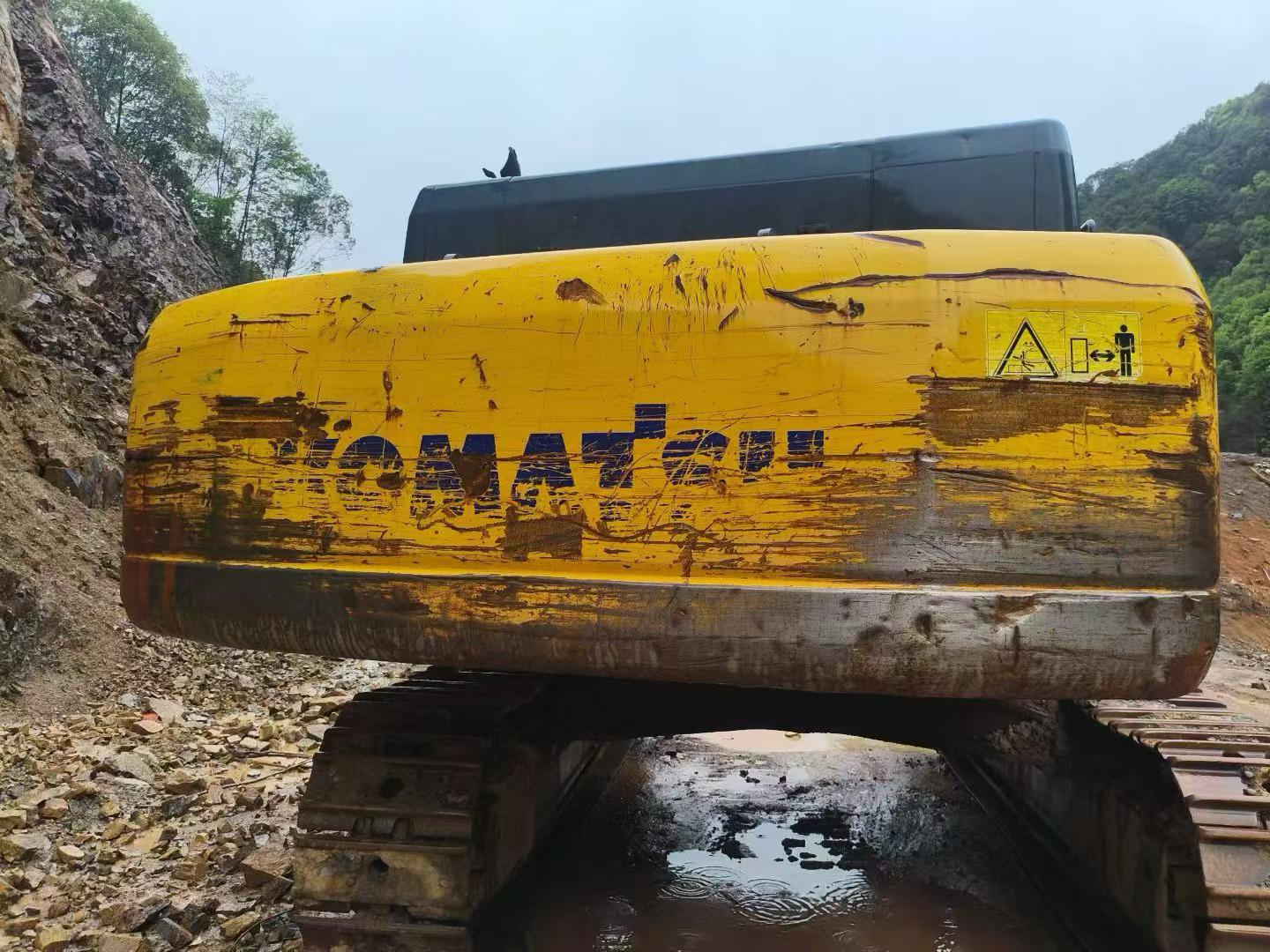 Buy Komatsu PC450-8 Used Excavator / 3 Buy Komatsu PC450-8 Used Excavator / 3