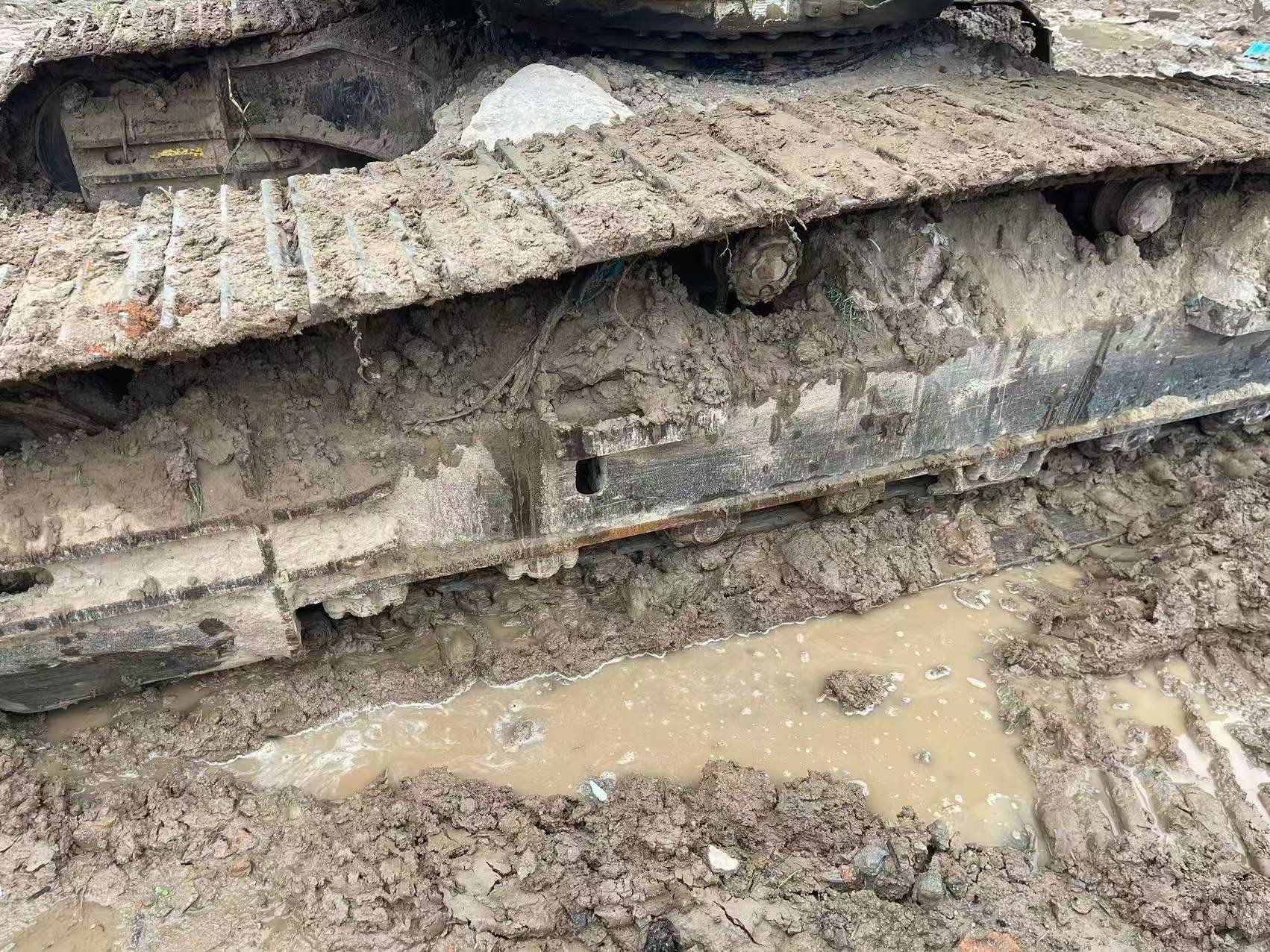 Buy Sany SY215C-8 Used Excavator / 9 Buy Sany SY215C-8 Used Excavator / 9