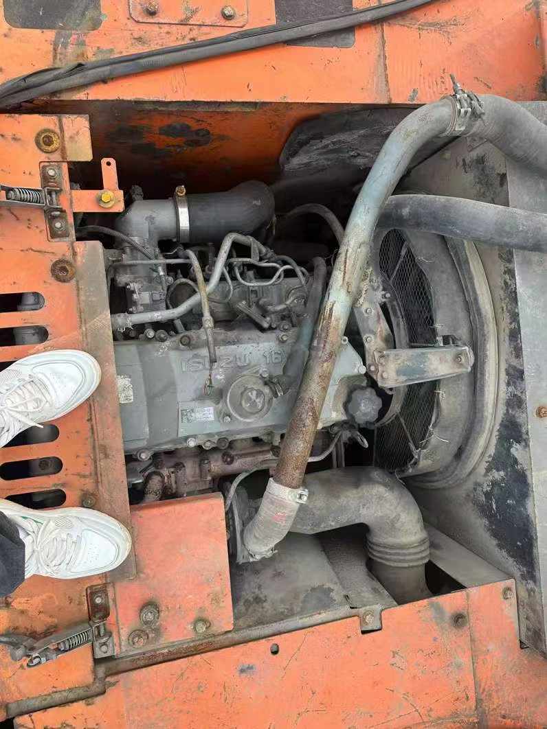 Buy Hitachi ZX240 Used Excavator / 6 Buy Hitachi ZX240 Used Excavator / 6
