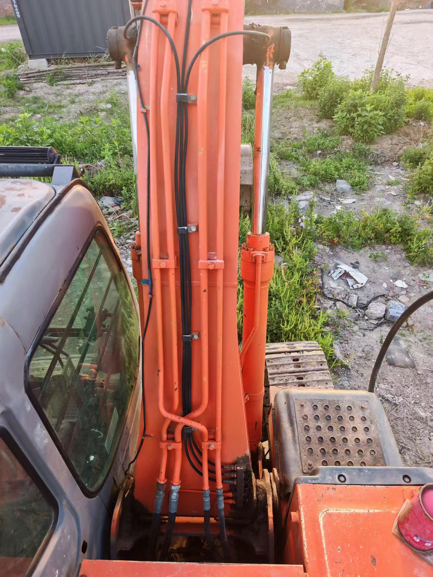 Buy Hitachi EX120 Used Excavator / 3