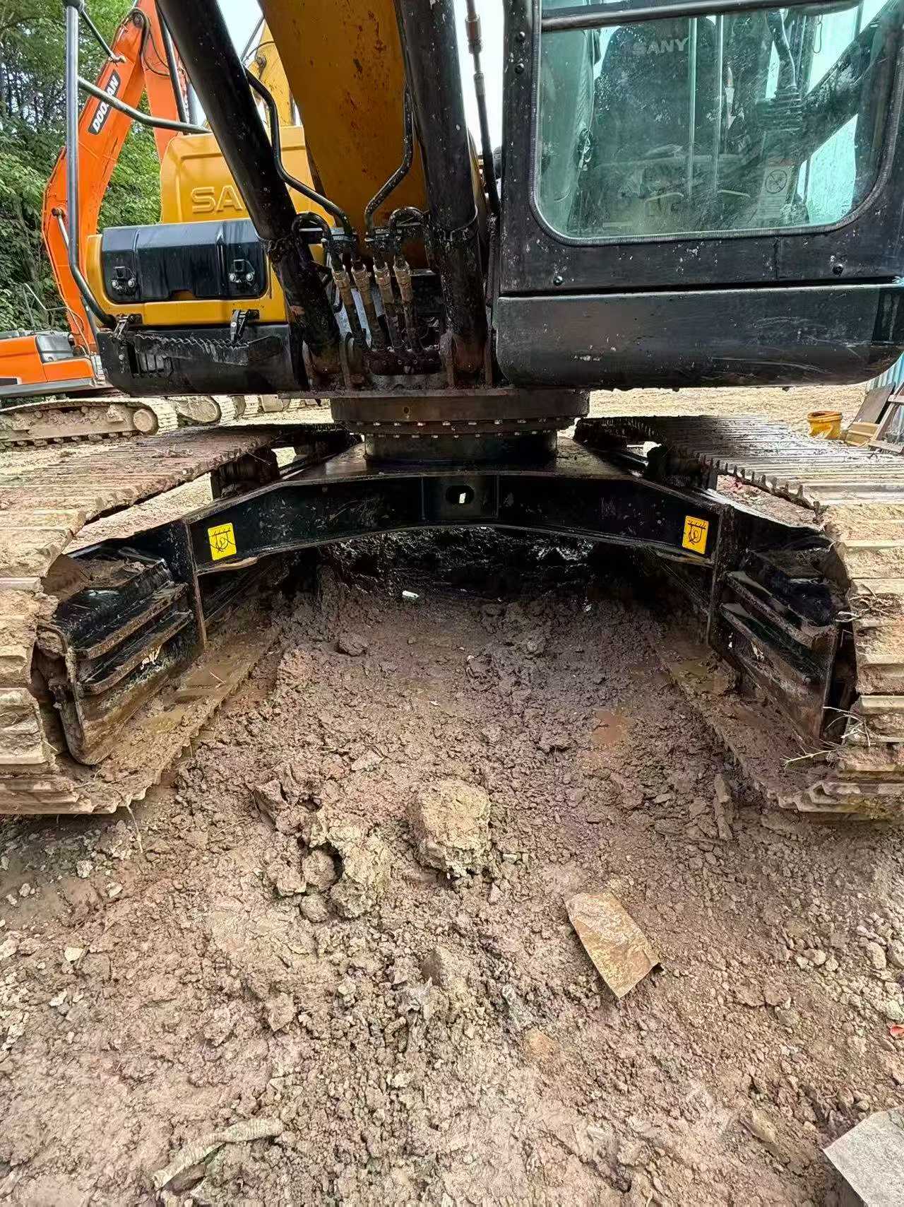 Buy Sany SY135 Used Excavator / 5 Buy Sany SY135 Used Excavator / 5