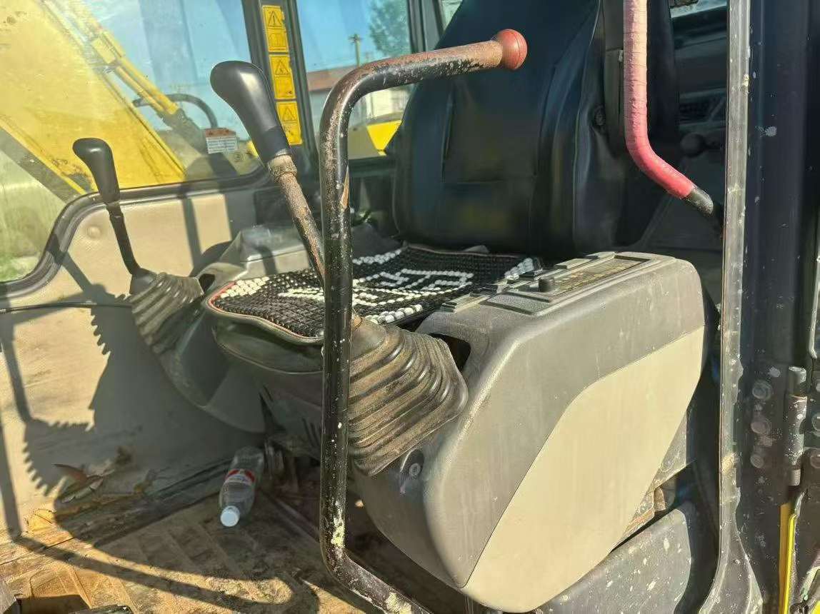 Buy Komatsu PC60-7 Used Excavator / 6
