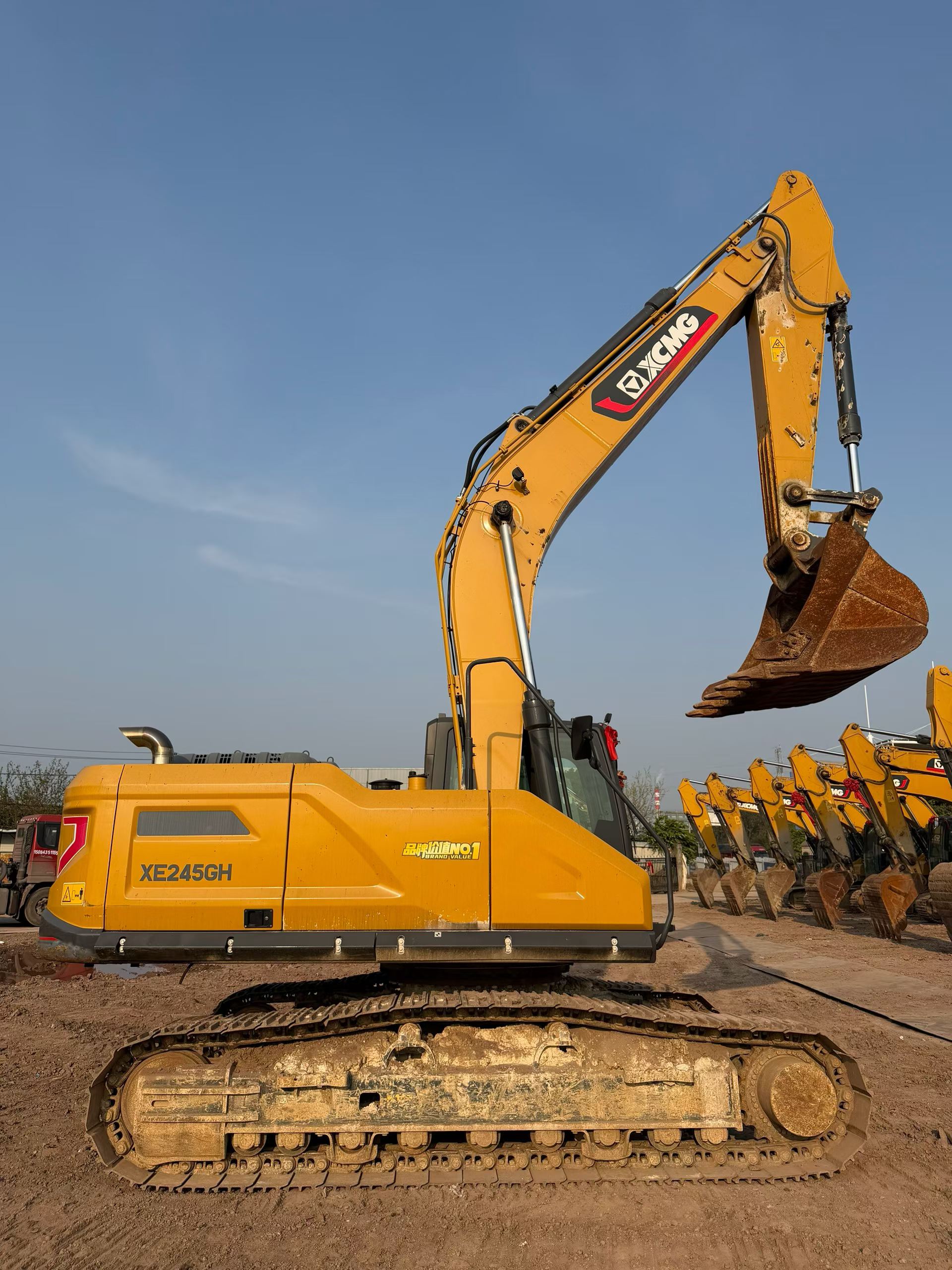 Buy XCMG XE245GH Used Excavator / 1