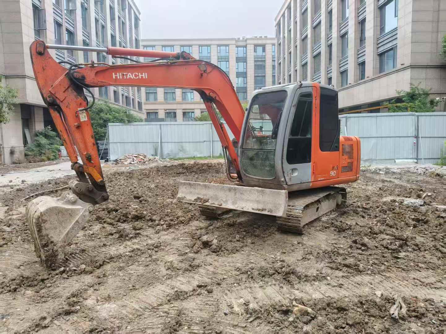 Buy Hitachi ZX60 Used Excavator / 1