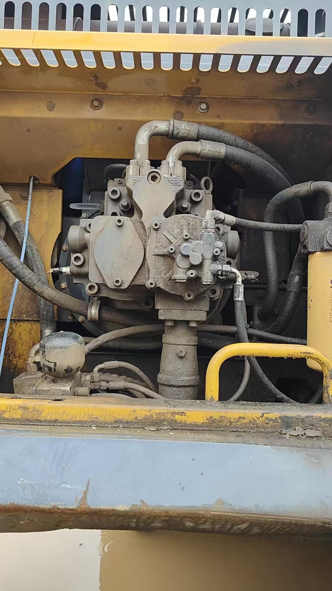 Buy XCMG XE550DK Used Excavator / 4 Buy XCMG XE550DK Used Excavator / 4