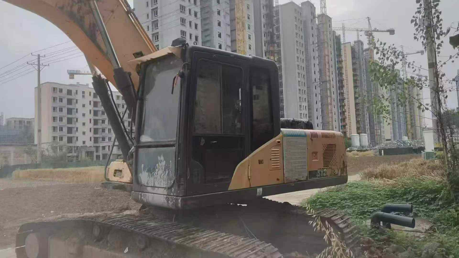 Buy Sany SY215C Used Excavator / 4 Buy Sany SY215C Used Excavator / 4