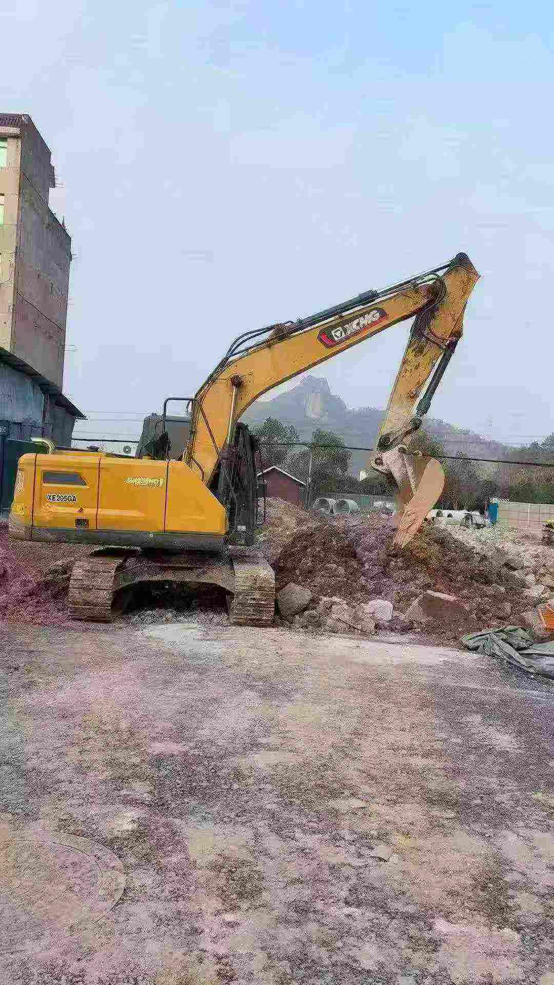 Buy XCMG XE135B Used Excavator / 2 Buy XCMG XE135B Used Excavator / 2