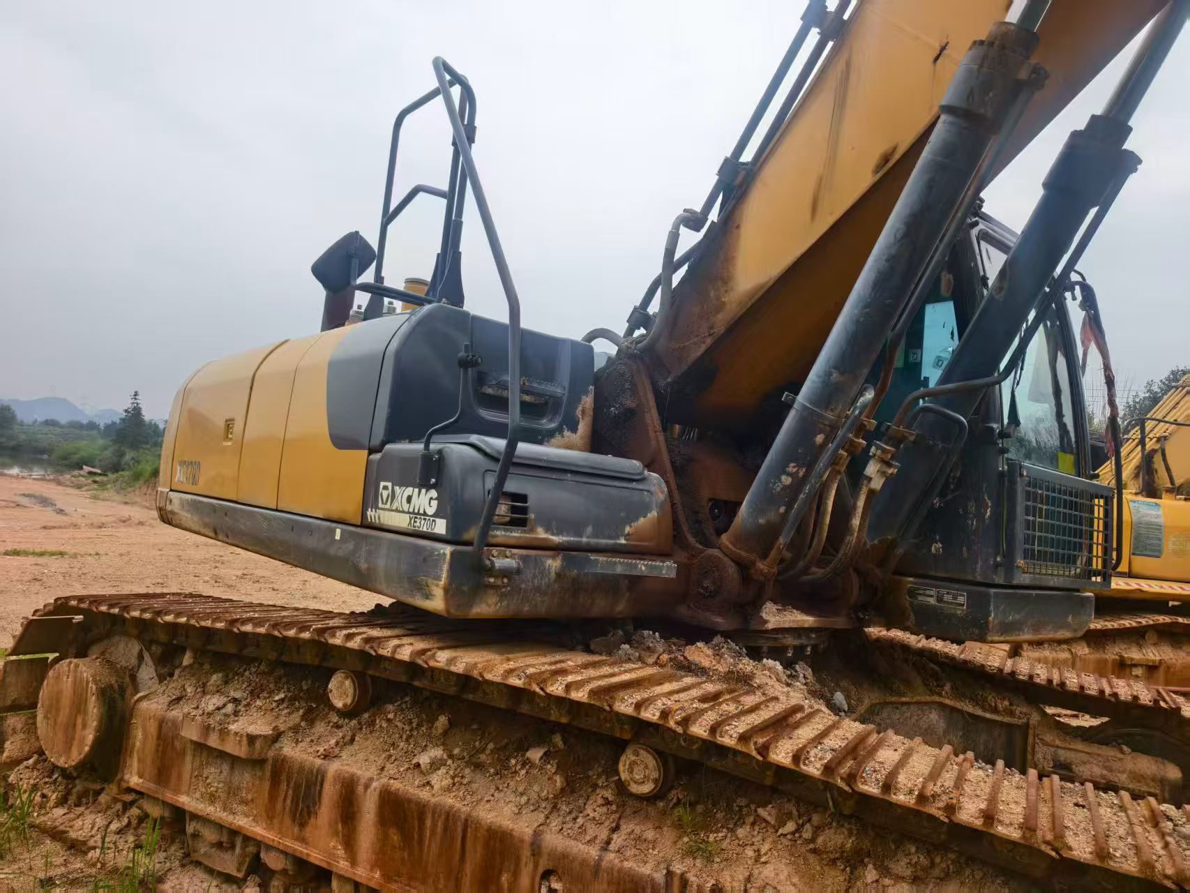 Buy XCMG XE370 Used Excavator / 7 Buy XCMG XE370 Used Excavator / 7