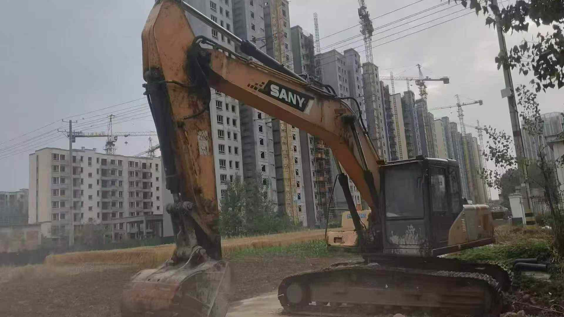 Buy Sany SY215C Used Excavator / 1