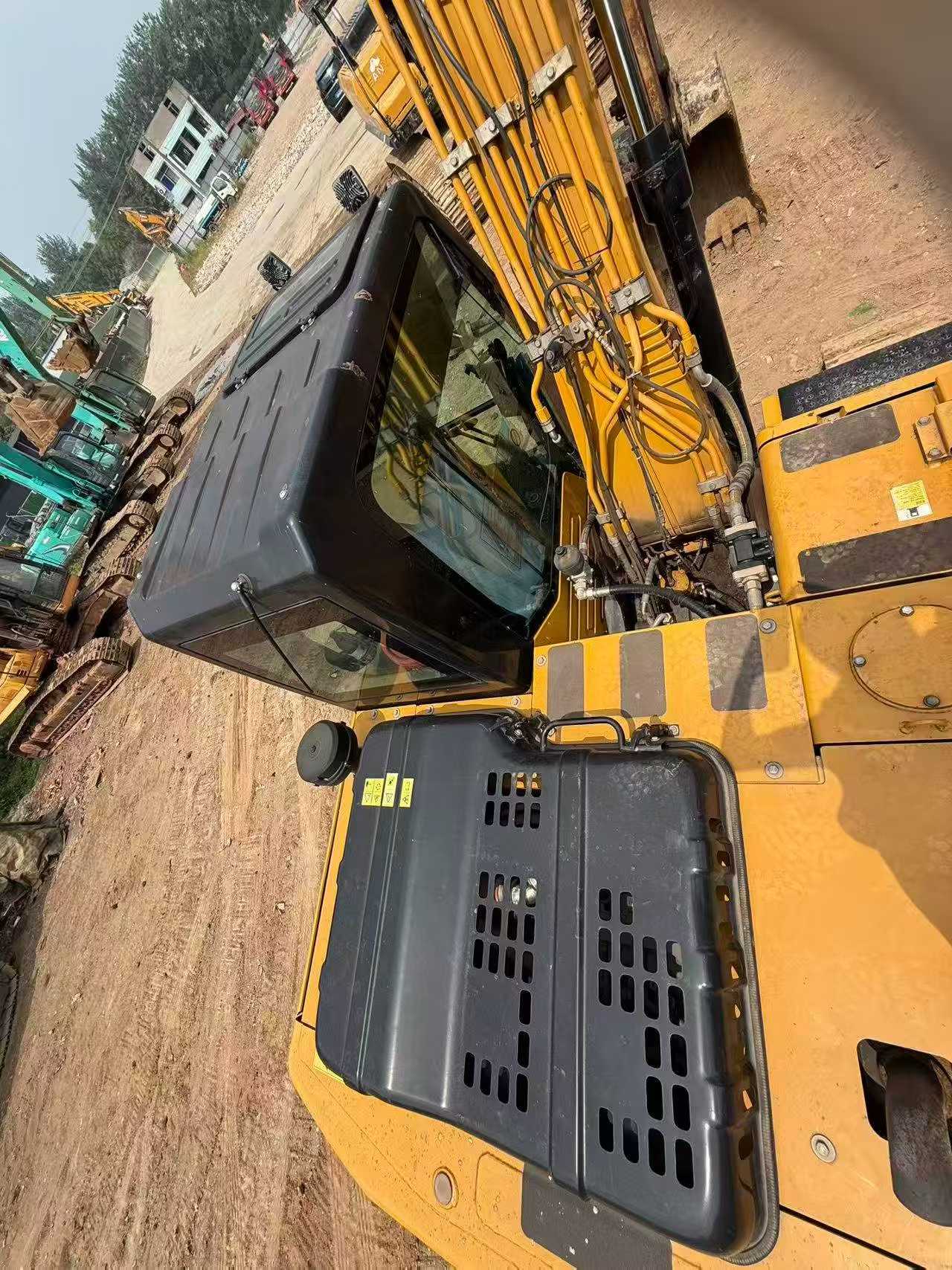 Buy Sany SY135 Used Excavator / 9 Buy Sany SY135 Used Excavator / 9