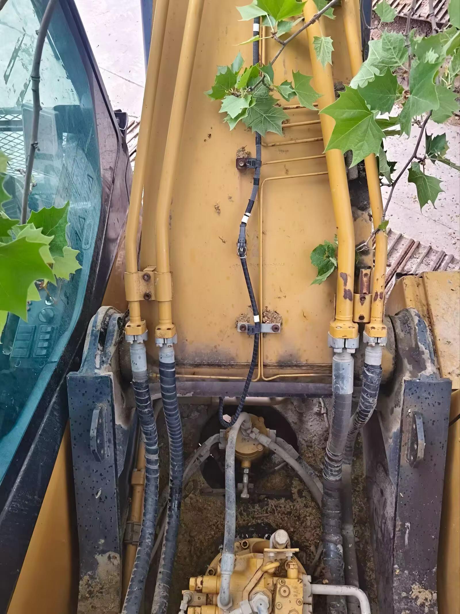 Buy Sany SY245H Used Excavator / 3 Buy Sany SY245H Used Excavator / 3