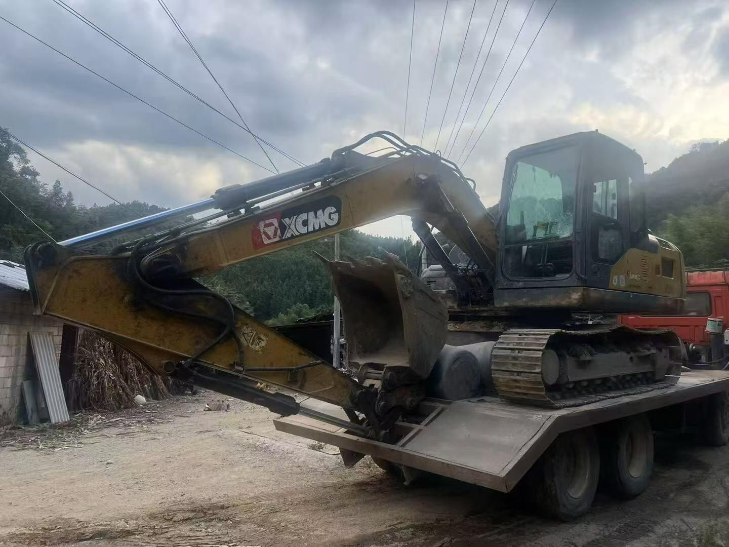 Buy XCMG XE135B Used Excavator / 9 Buy XCMG XE135B Used Excavator / 9