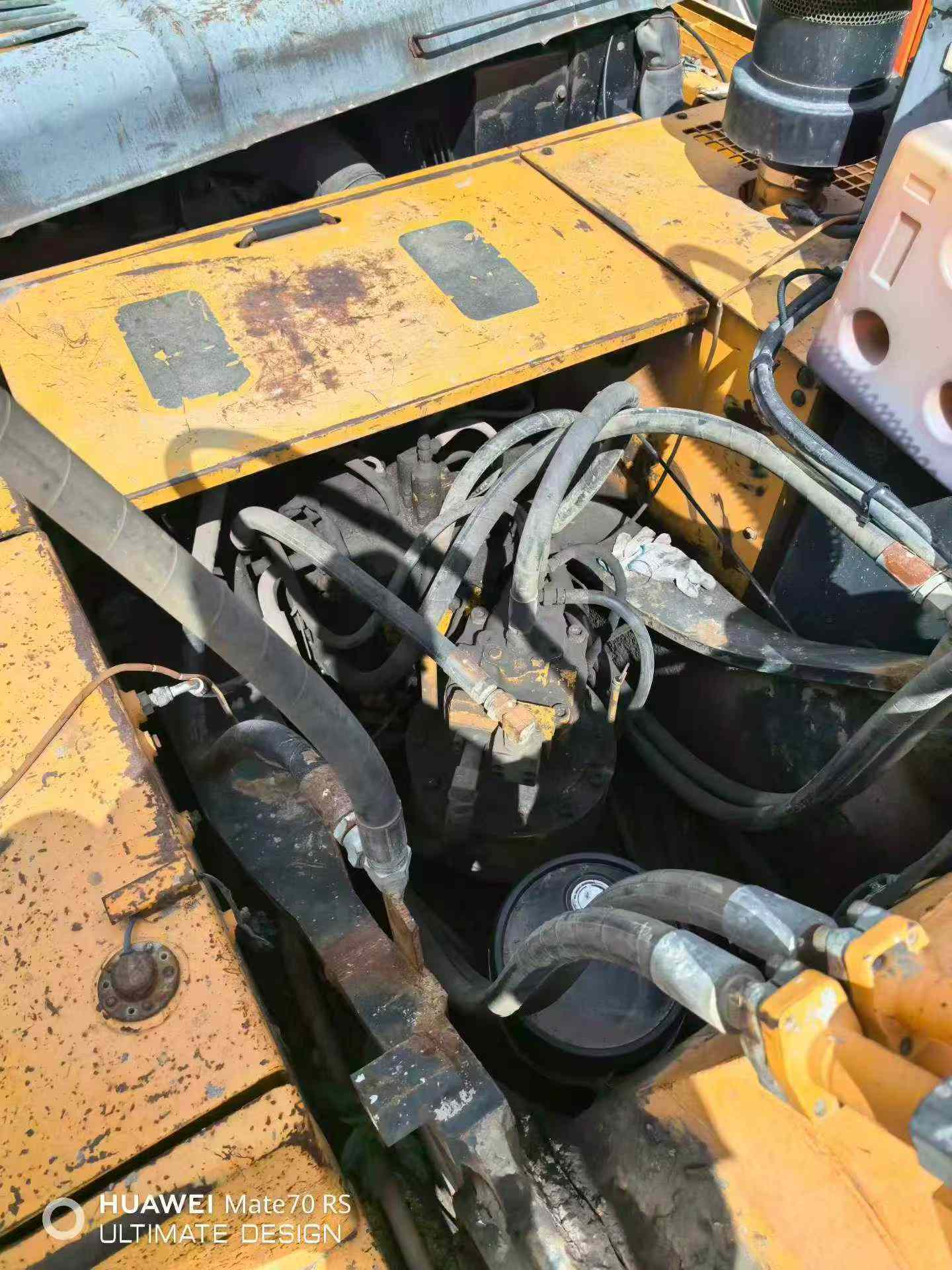 Buy Hyundai R305LC-7 Used Excavator / 4
