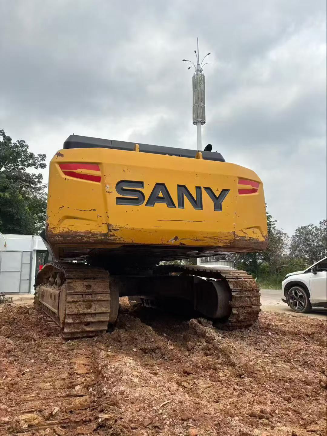 Buy Sany SY550H Used Excavator / 3 Buy Sany SY550H Used Excavator / 3