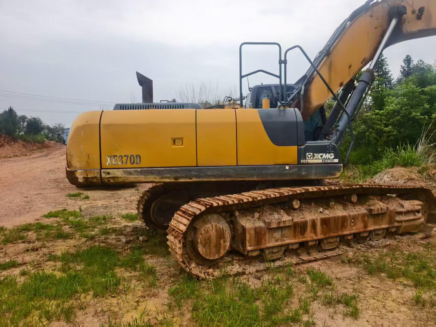 Buy XCMG XE370 Used Excavator / 8 Buy XCMG XE370 Used Excavator / 8