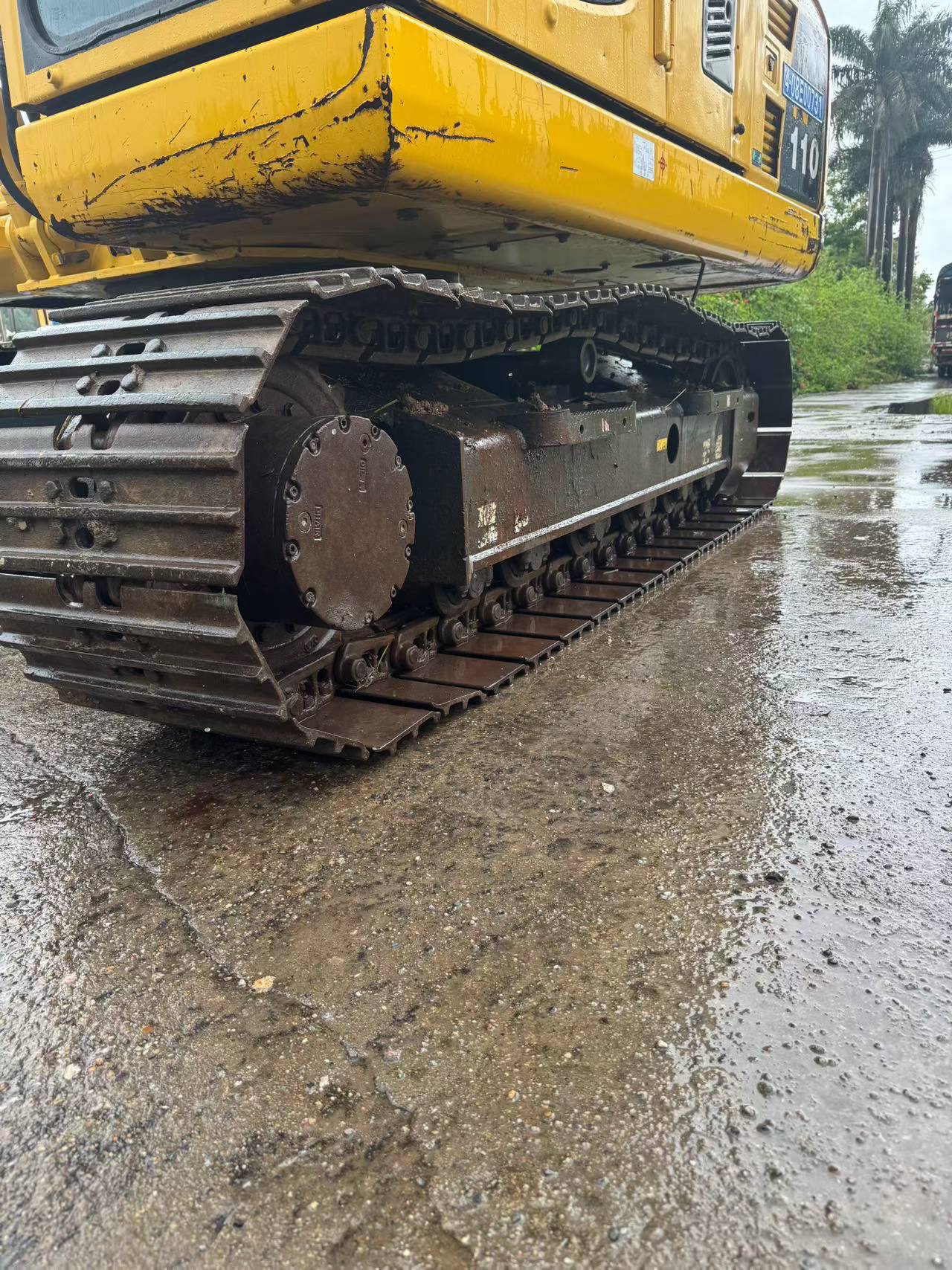 Buy Komatsu PC110-7 Used Excavator / 1