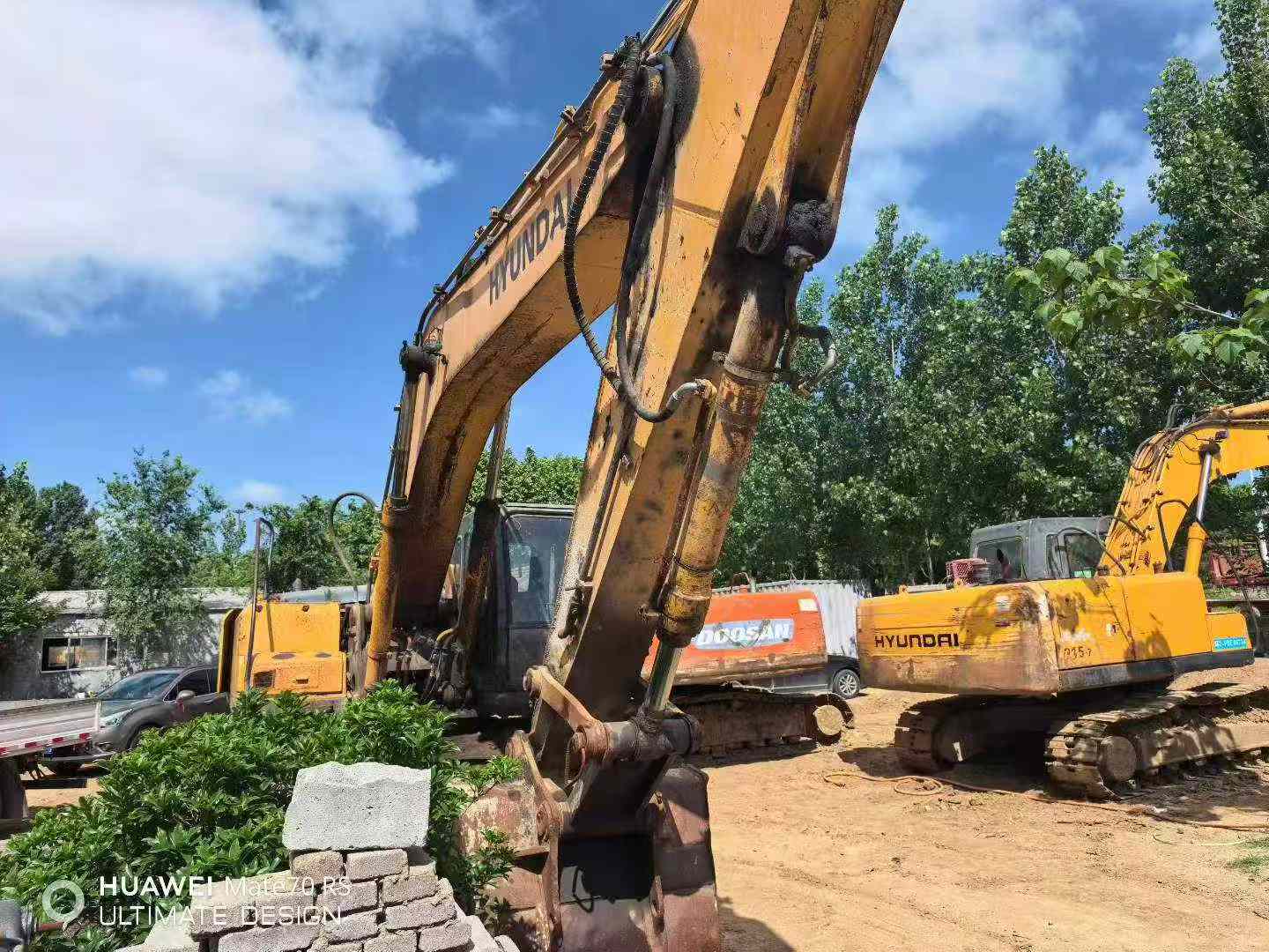 Buy Hyundai R305LC-7 Used Excavator / 3