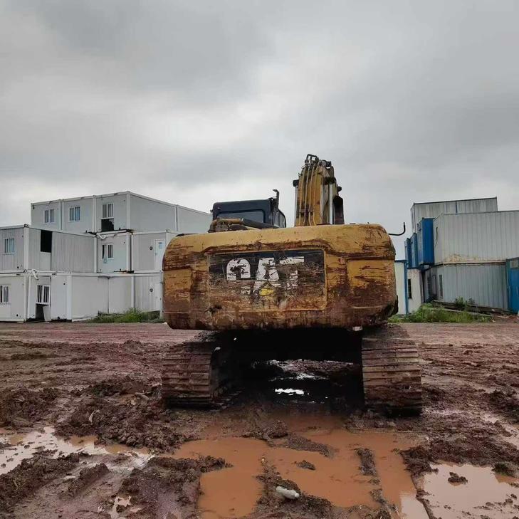 Buy Caterpillar 323 Used Excavator / 1