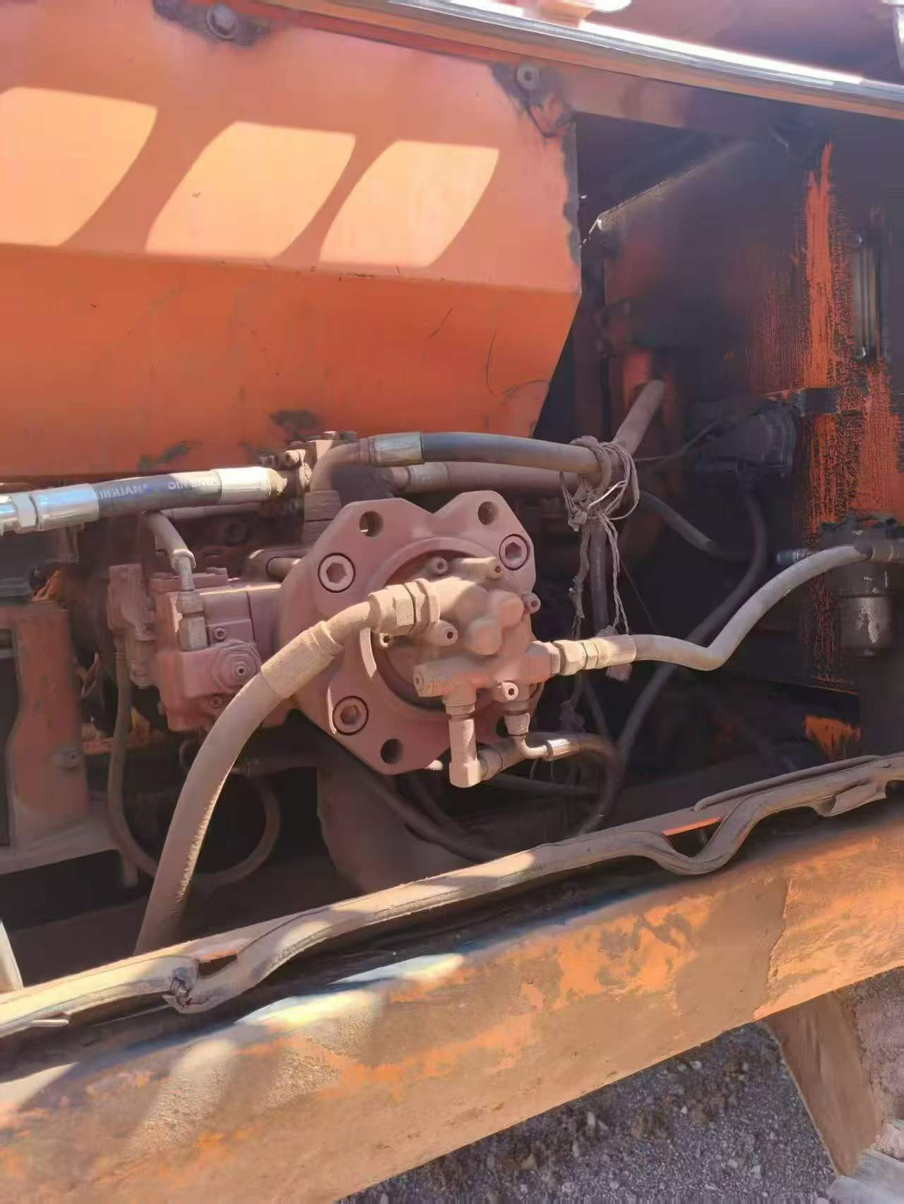 Buy Doosan DH225-7 Used Excavator / 2 Buy Doosan DH225-7 Used Excavator / 2