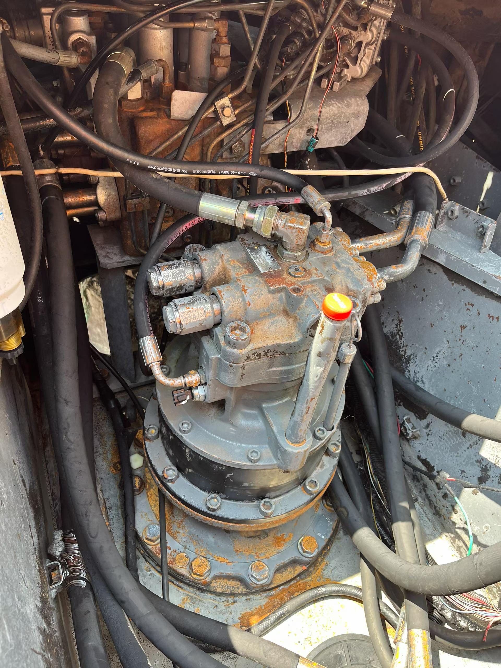 Buy Hitachi ZX200-6 Used Excavator / 8 Buy Hitachi ZX200-6 Used Excavator / 8