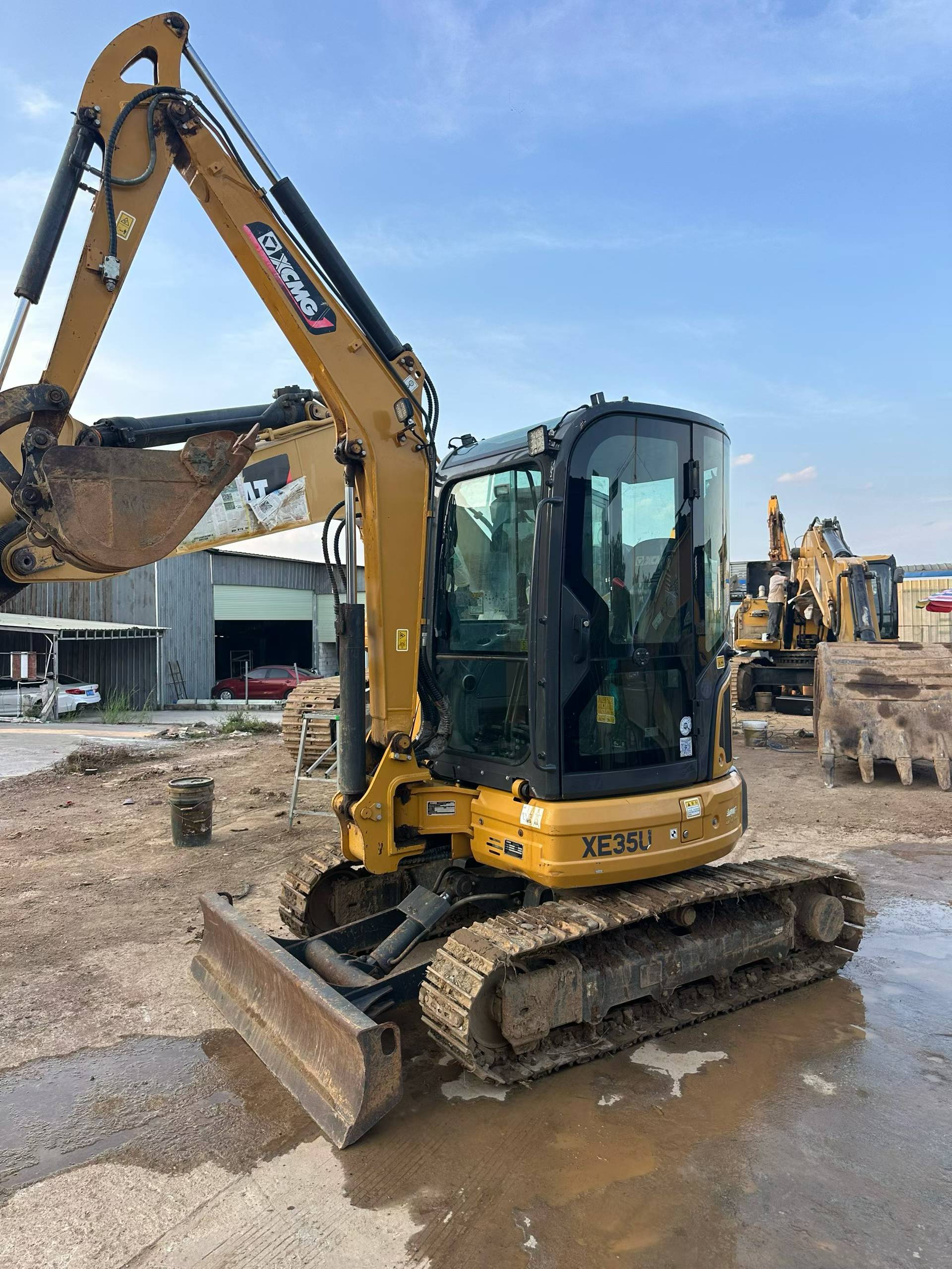Buy XCMG XE35U Used Excavator / 2 Buy XCMG XE35U Used Excavator / 2