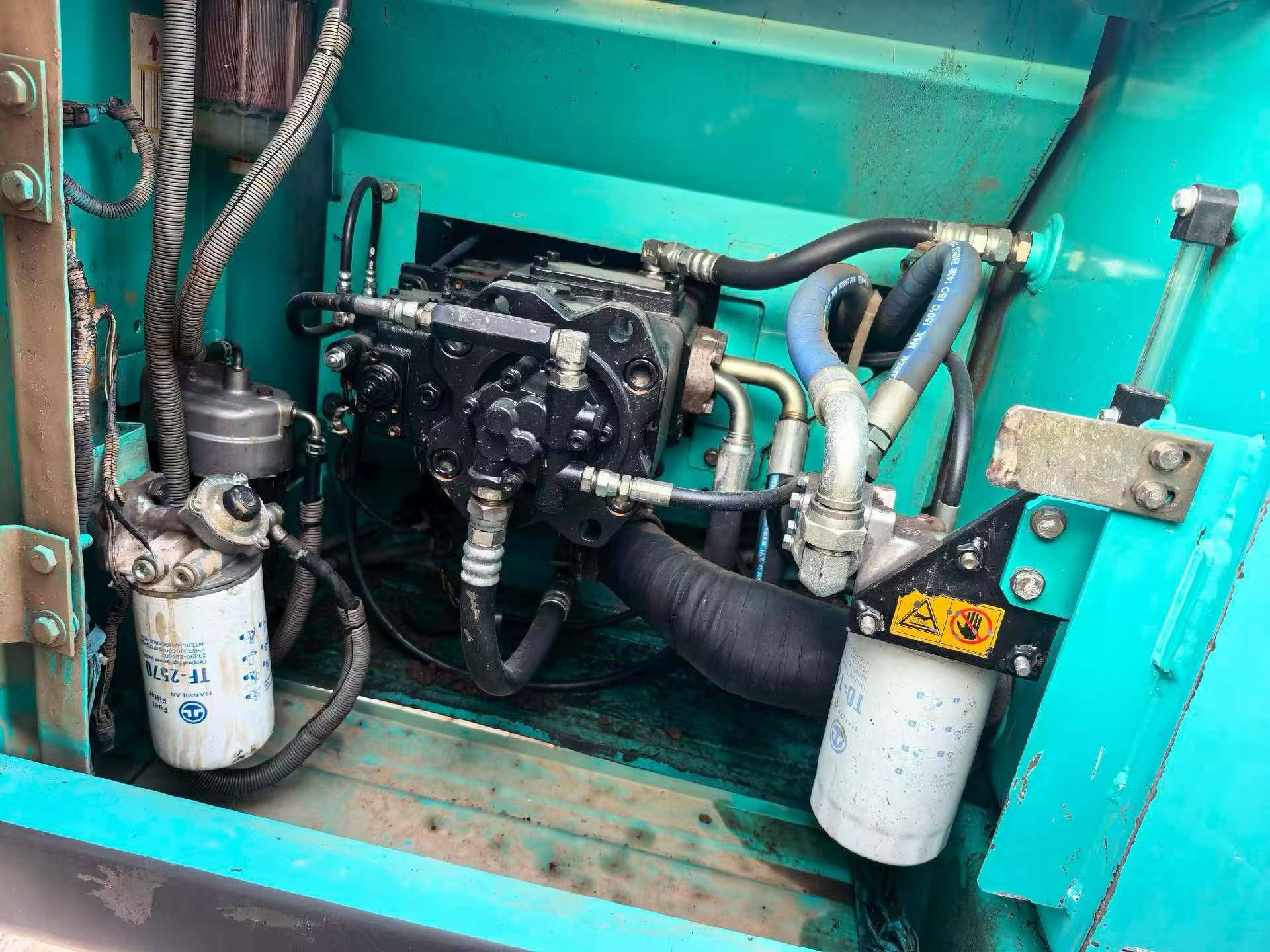 Buy Kobelco SK210 Used Excavator / 7