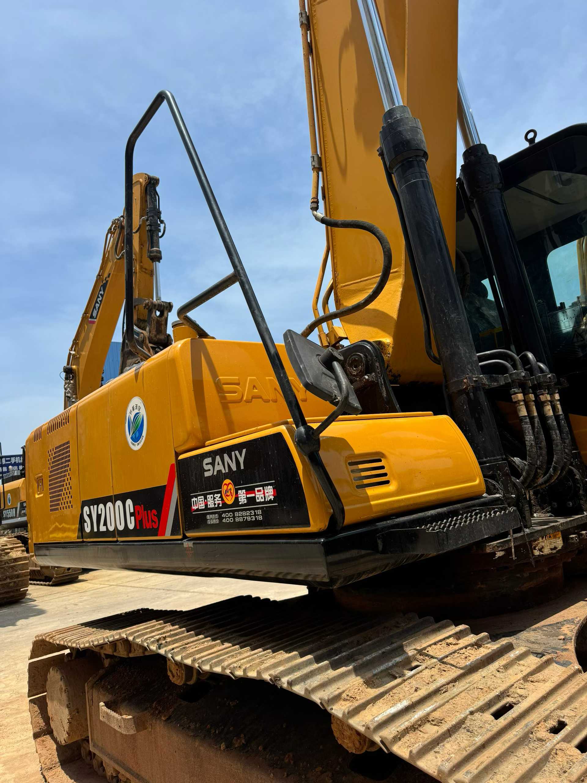 Buy Sany SY200C Used Excavator / 5 Buy Sany SY200C Used Excavator / 5