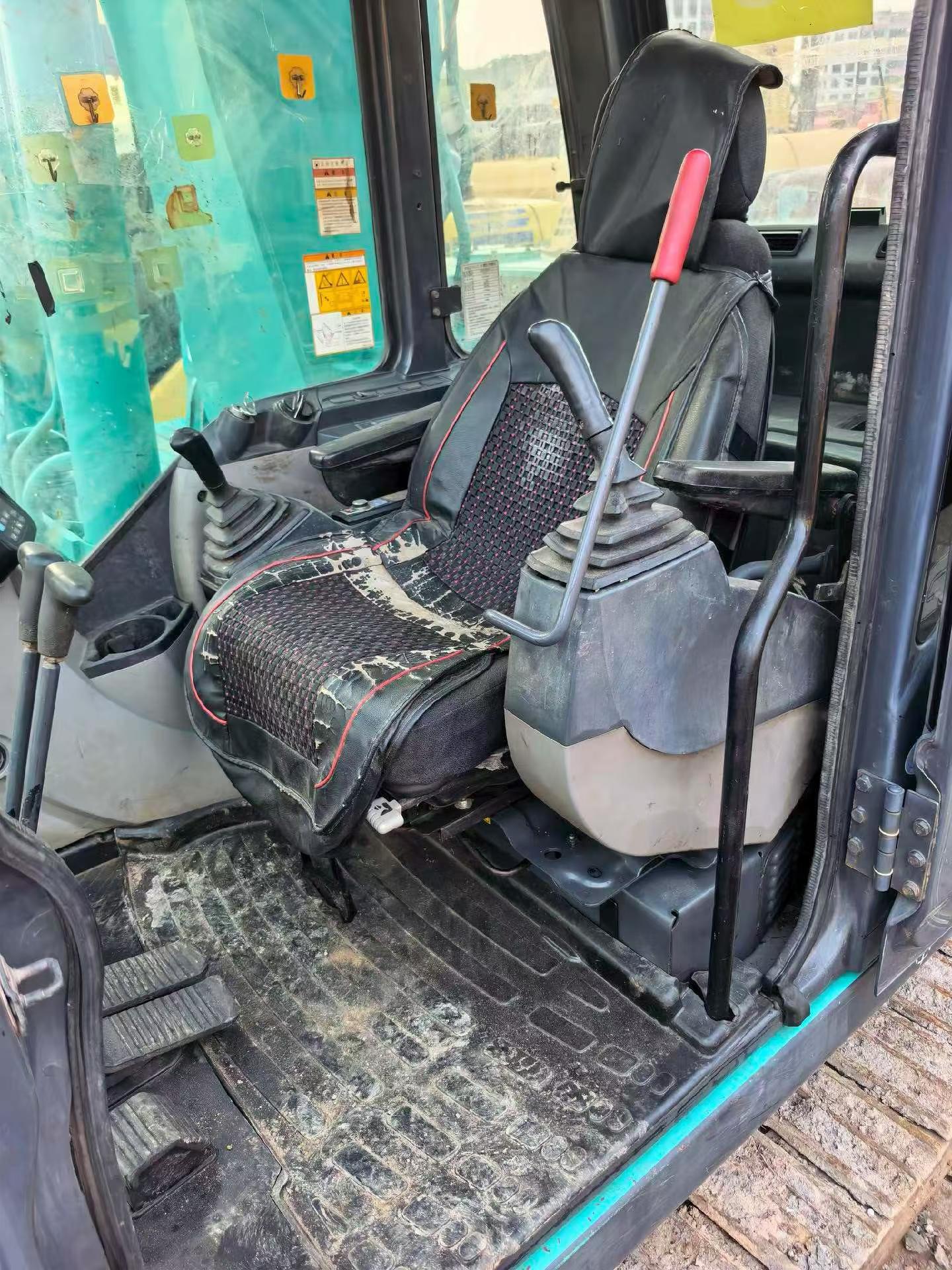 Buy Kobelco SK210 Used Excavator / 2 Buy Kobelco SK210 Used Excavator / 2