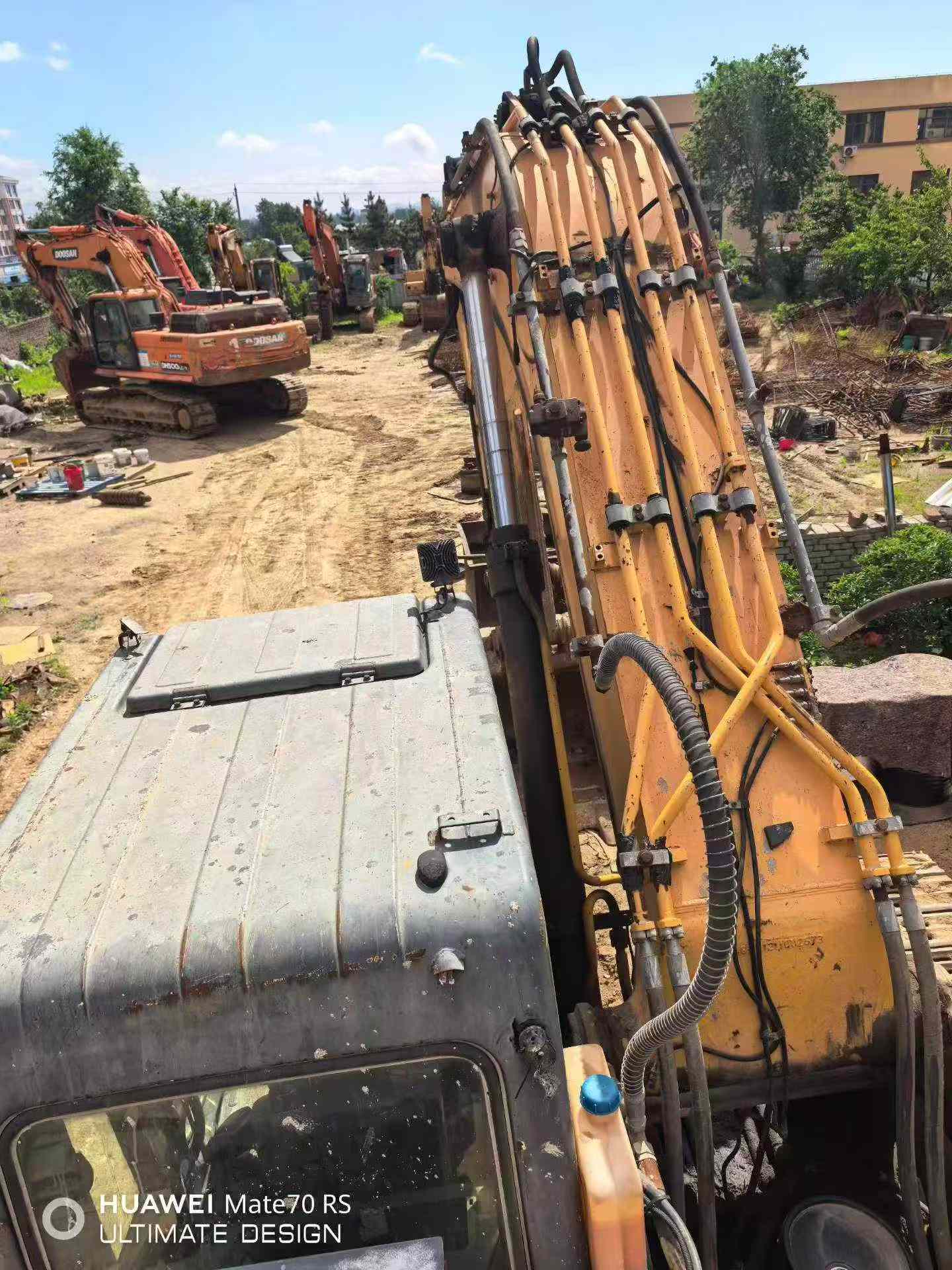 Buy Hyundai R305LC-7 Used Excavator / 6