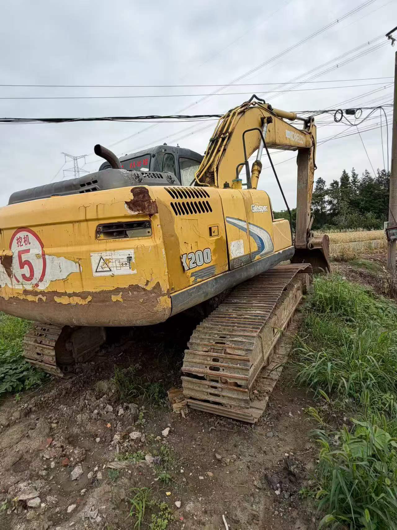 Buy Kobelco SK200 Used Excavator / 2 Buy Kobelco SK200 Used Excavator / 2