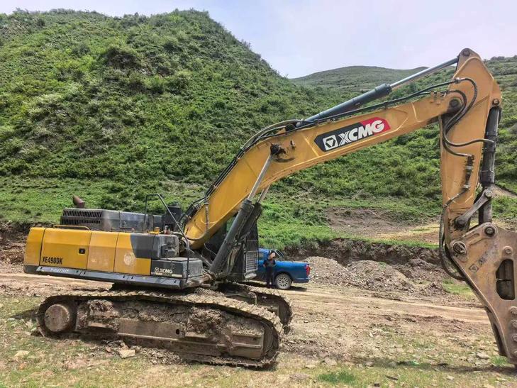Buy XCMG XE490DK Used Excavator / 1
