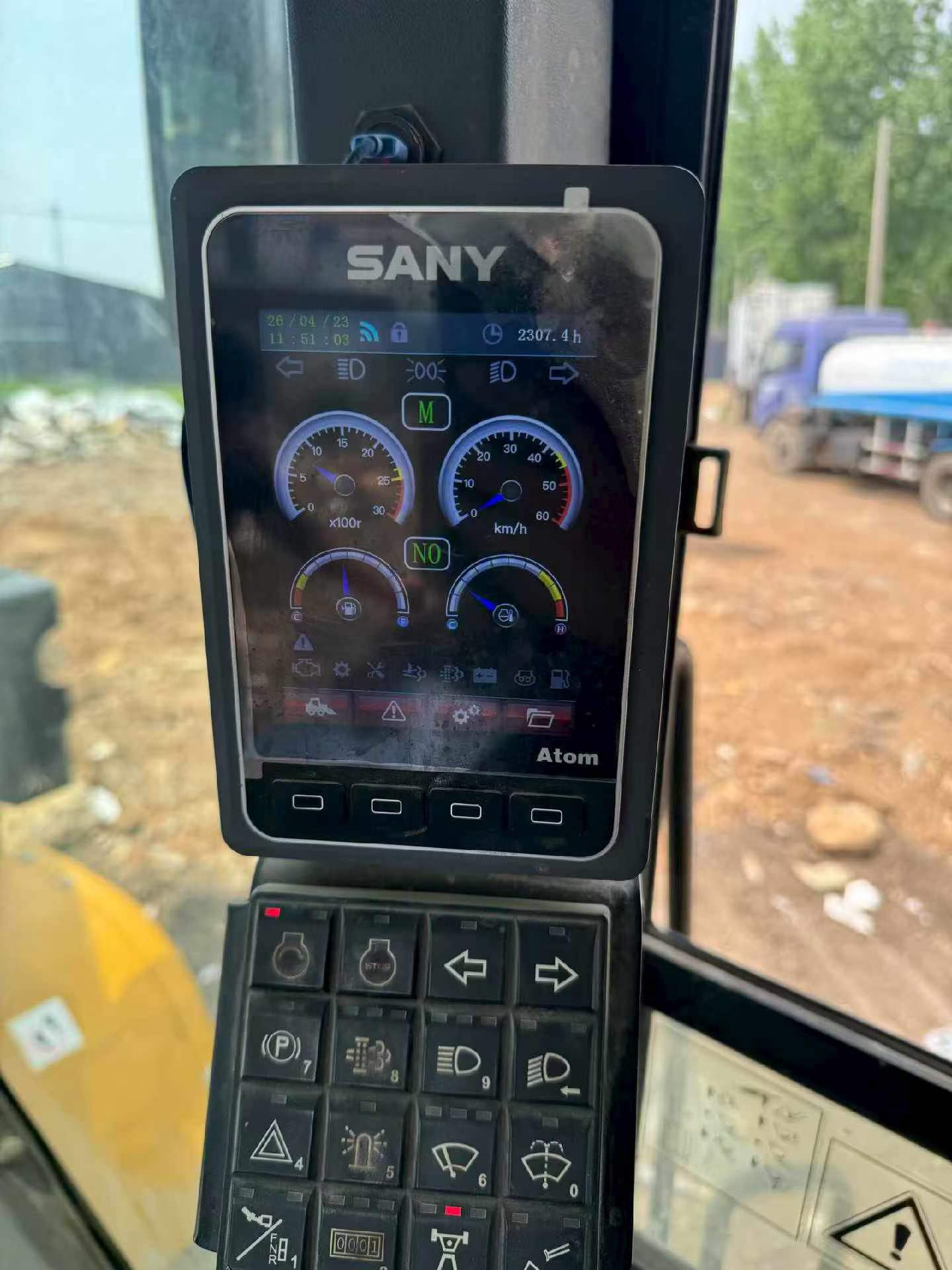 Buy Sany SW955K1 Used Excavator / 6 Buy Sany SW955K1 Used Excavator / 6