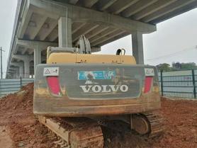 Compre Escavadeira Volvo EC210B Usada / 2 Compre Escavadeira Volvo EC210B Usada / 2