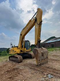 Buy Komatsu PC200-8N1 Used Excavator / 2 Buy Komatsu PC200-8N1 Used Excavator / 2