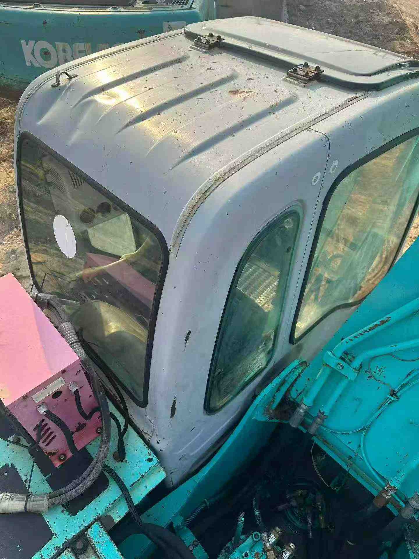 Buy Kobelco SK200-2 Used Excavator / 8