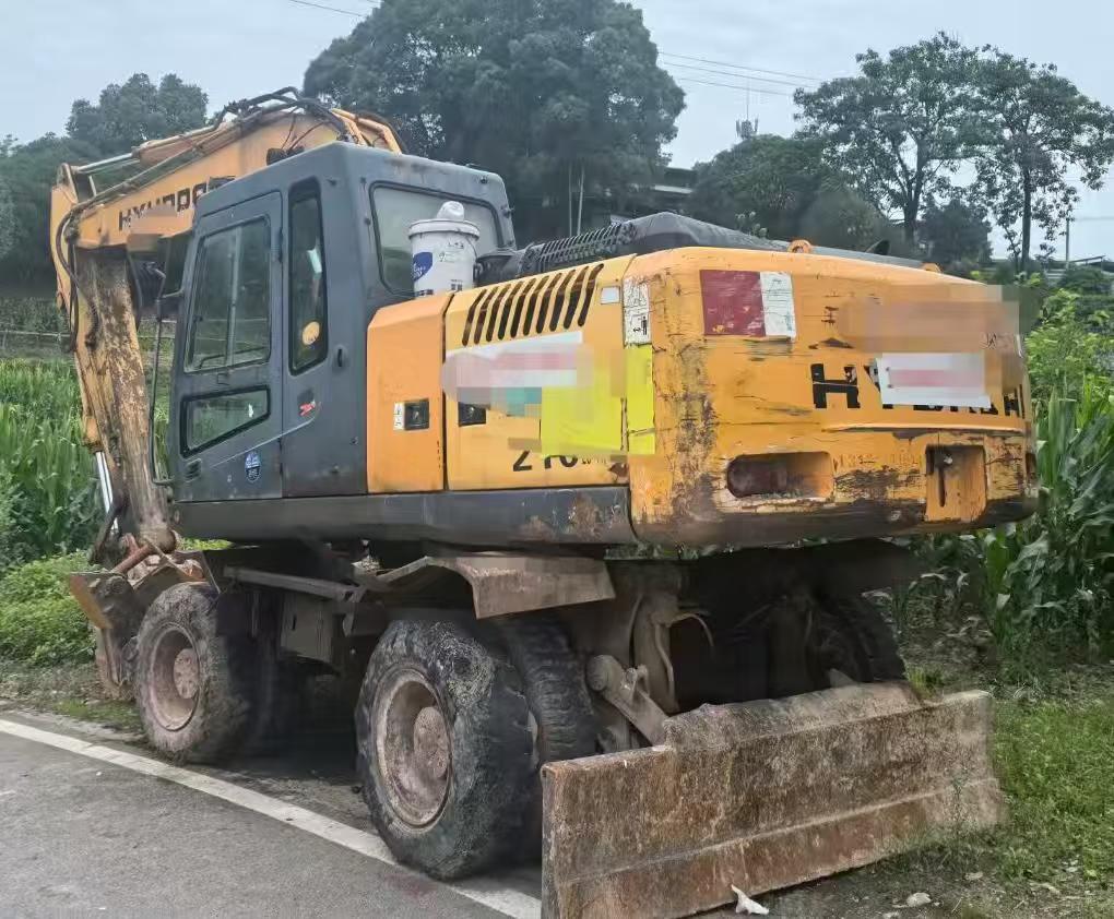 Compre Excavadora Hyundai R210-7 Usada / 3