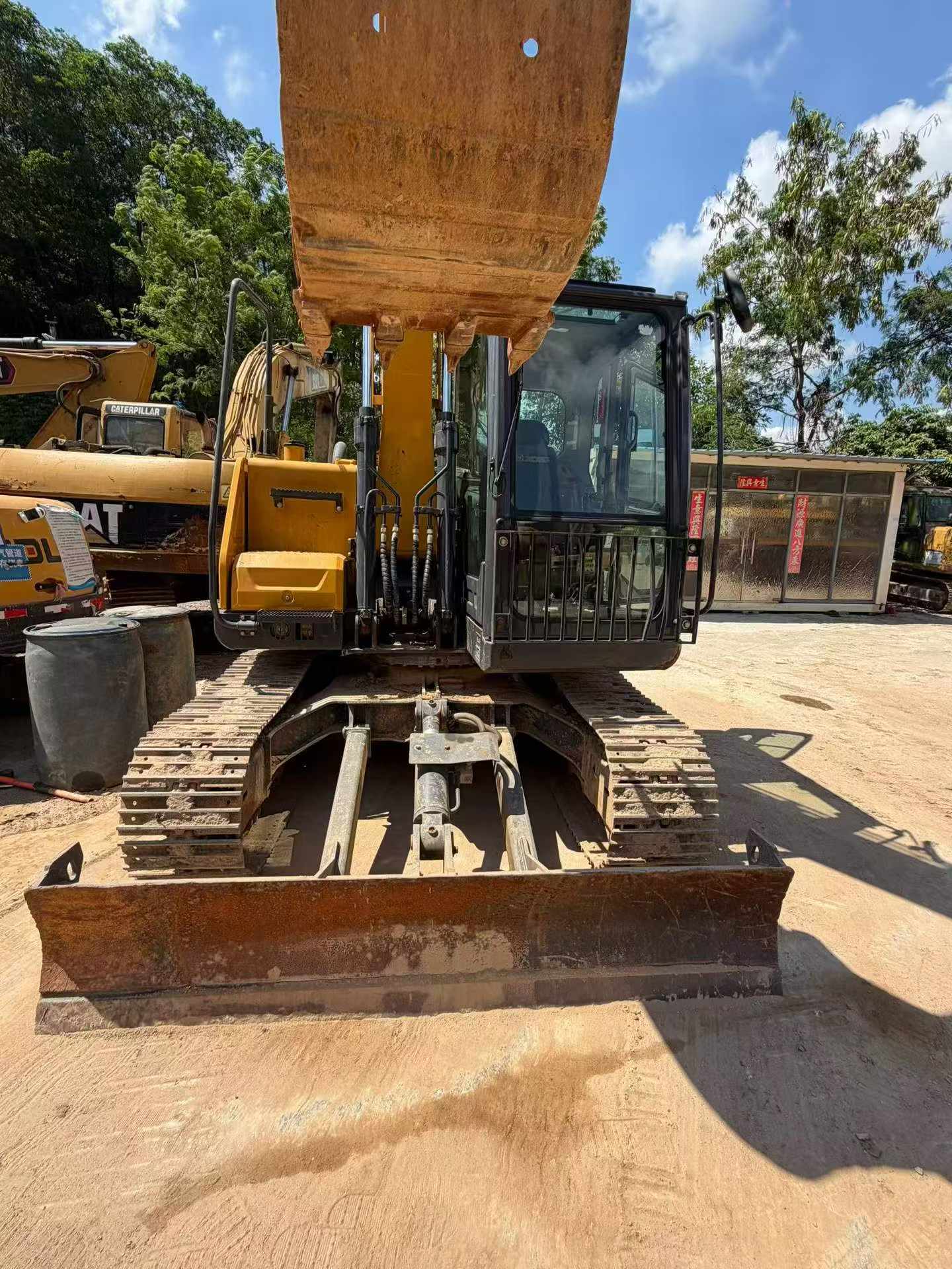 Compre Escavadeira XCMG XE2000 Usada / 7 Compre Escavadeira XCMG XE2000 Usada / 7