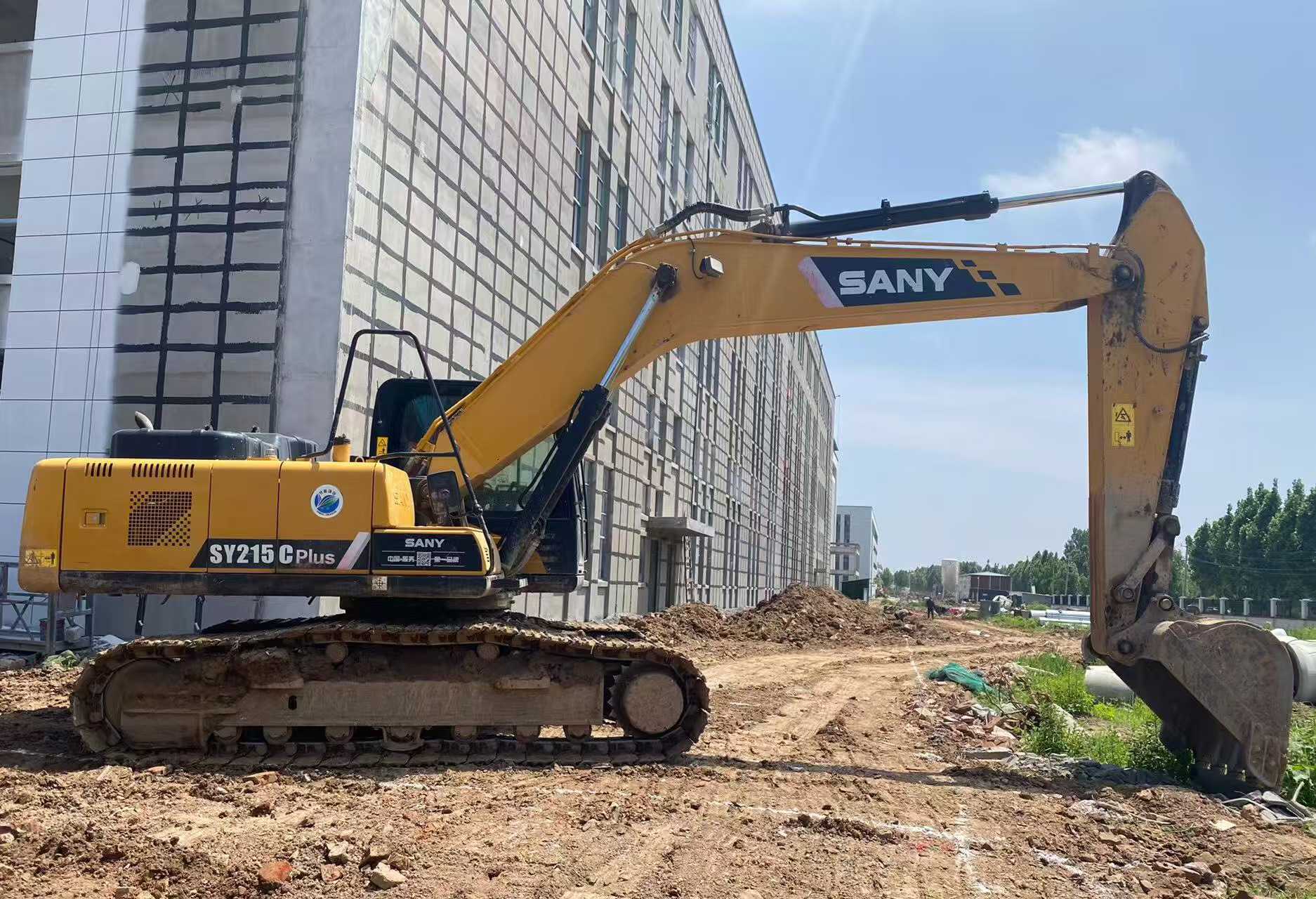 Buy Sany SY200C Used Excavator