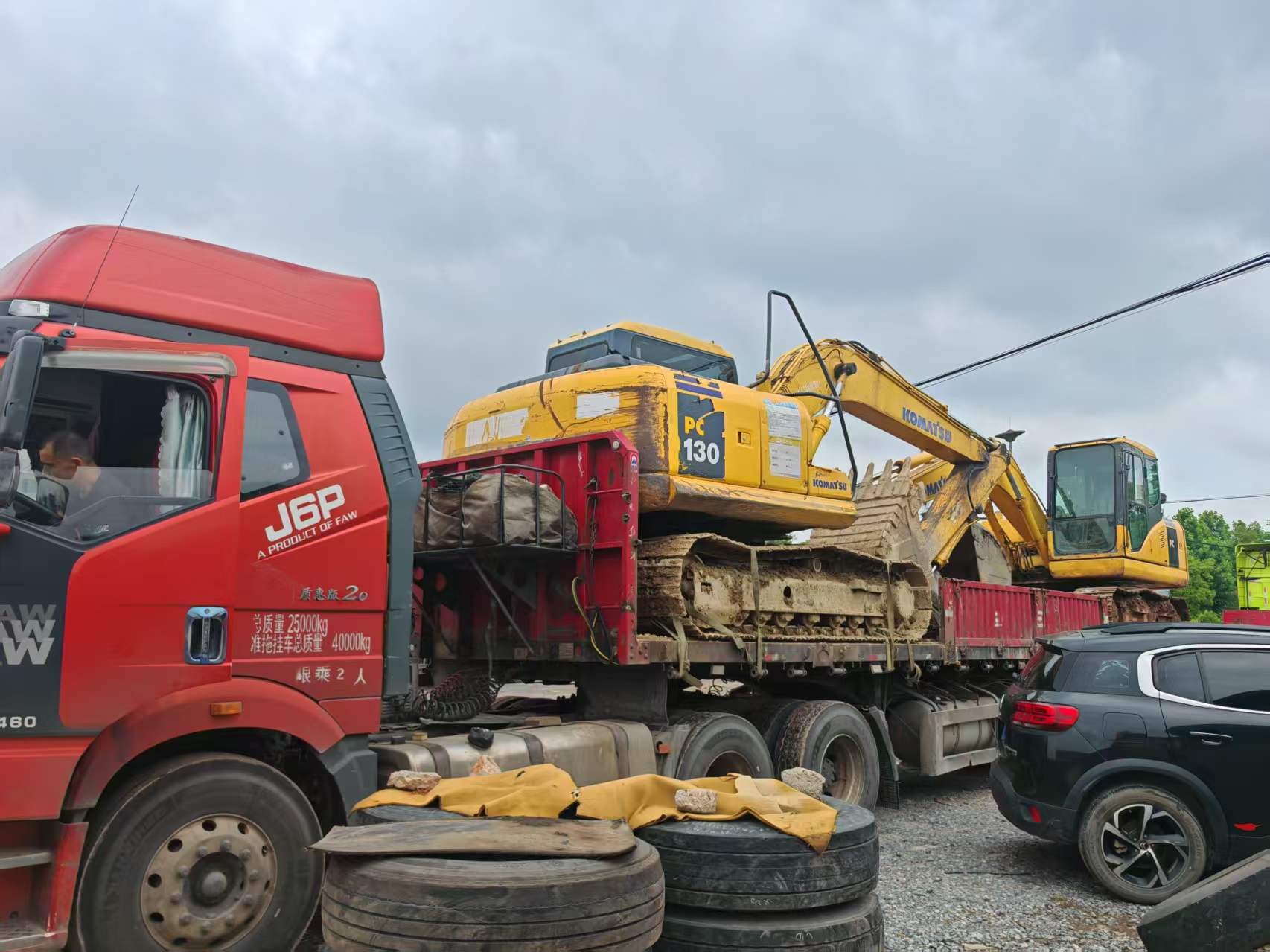 Buy Komatsu PC130-7 Used Excavator / 2